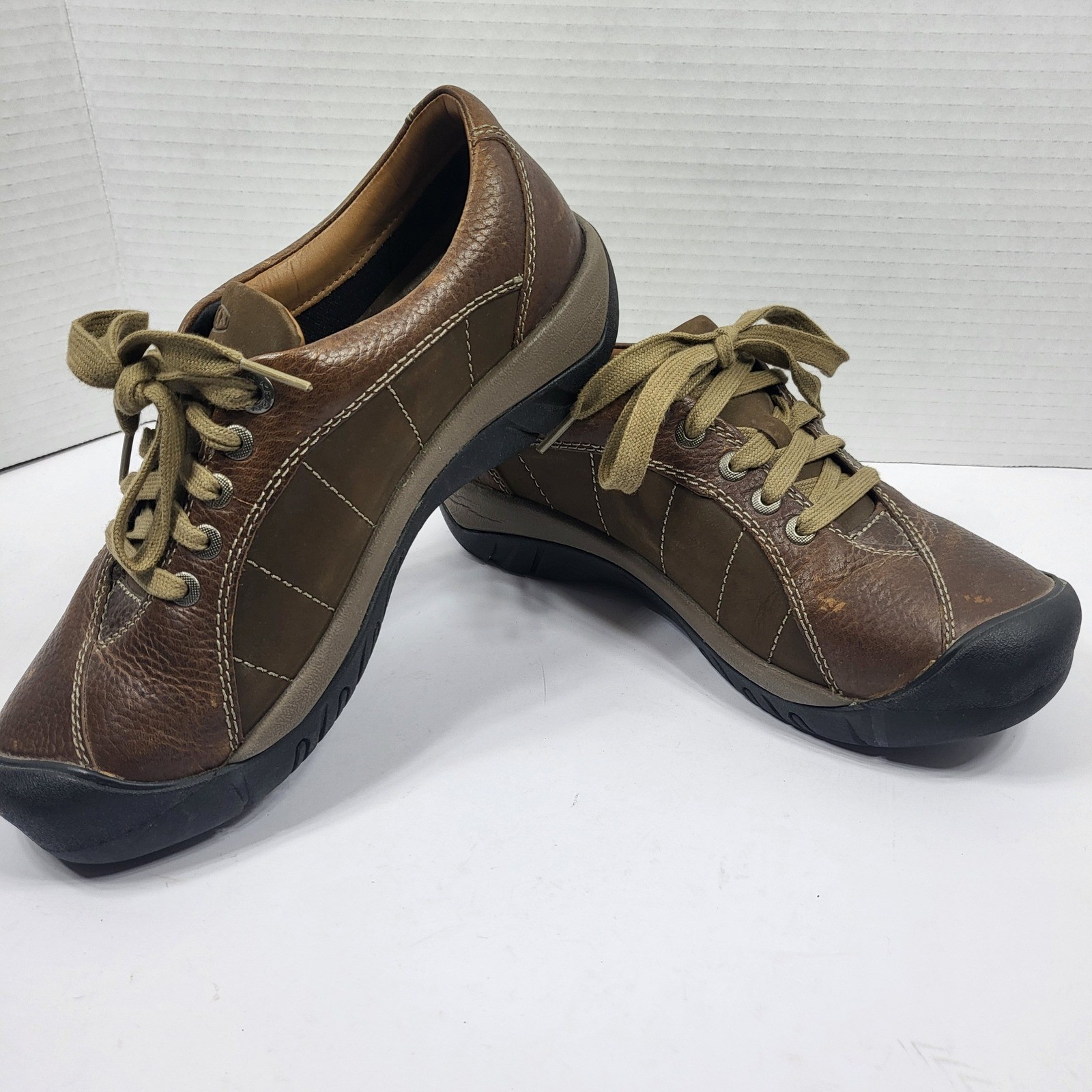 KEEN Women’s Presidio 1011401 Brown Leather Walking Hiking Shoes Comfort Size 8