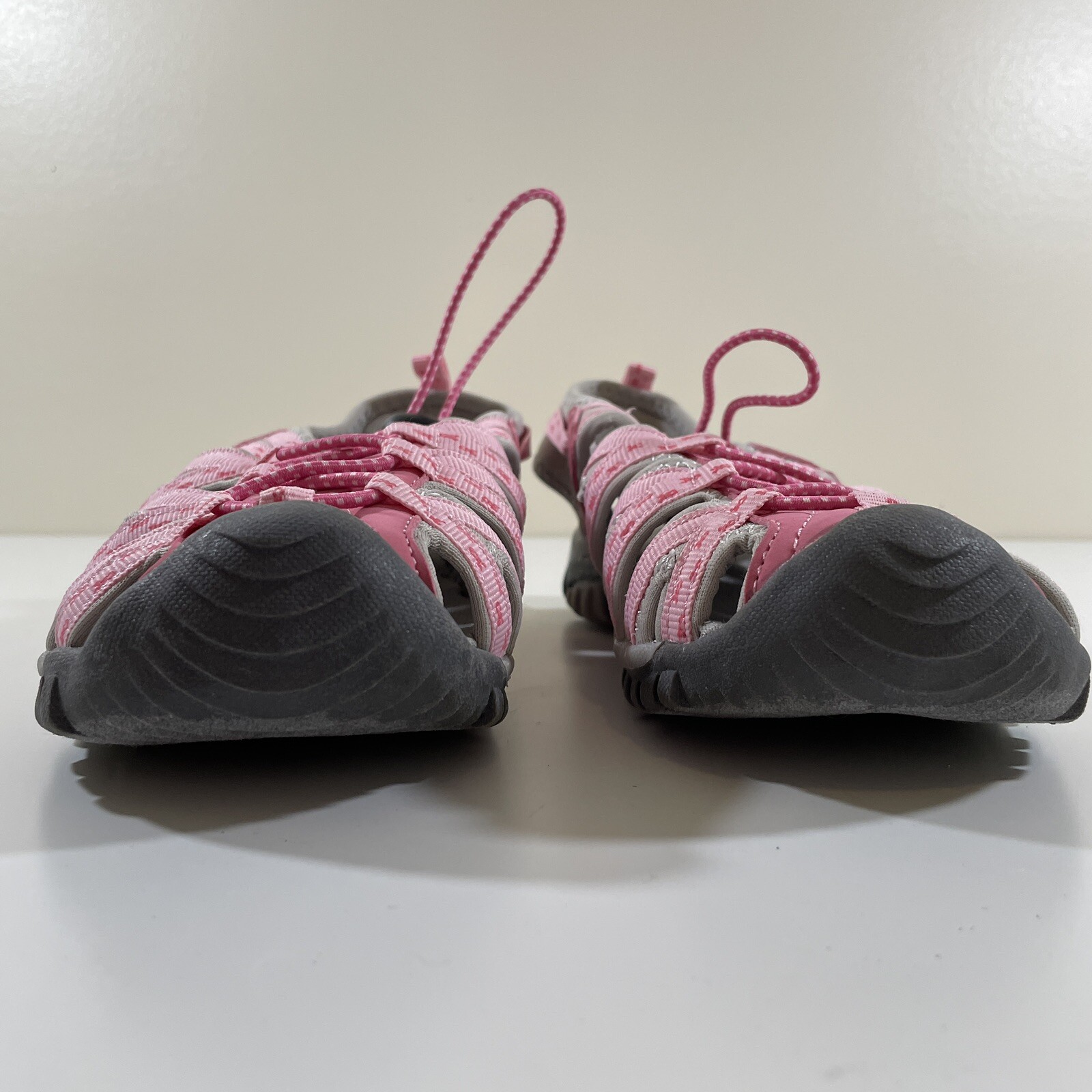 Women’s Sports Hiking Walking Sandals Size 6 Breast Cancer Awareness Pink/Gray