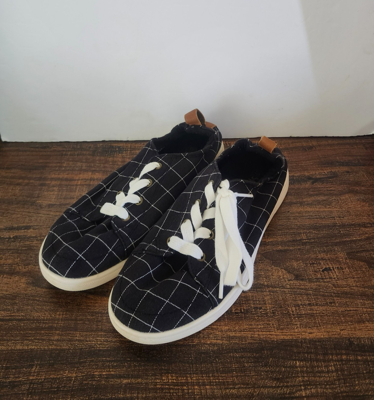 Spenco Casual low-top sneakers Size 8B