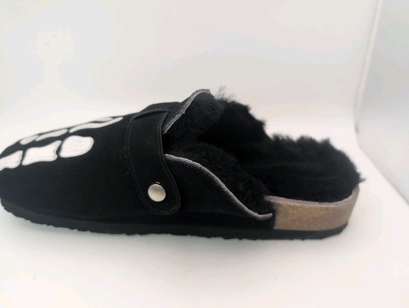 Black Skeleton Embroidered Clogs Fuzzy Soft Black Interior Women’s 7 Halloween
