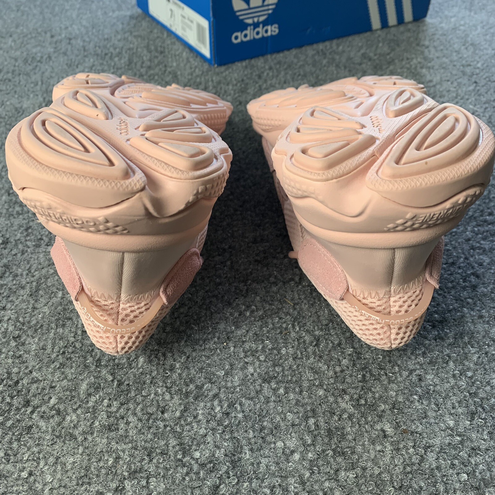 ADIDAS Ozweego Shoes Women’s Vapor Pink Hq6682 Size 7.5 US “New Without Box”