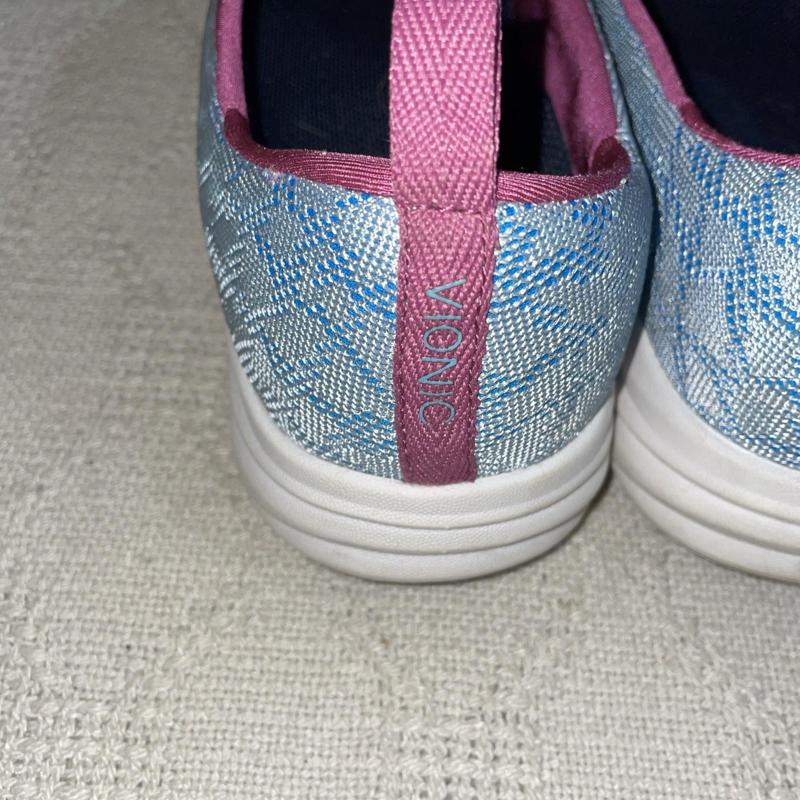 Vionic Womens Sport Shoes Size 8 M Blue Fabric Athleisure Activewear Fun
