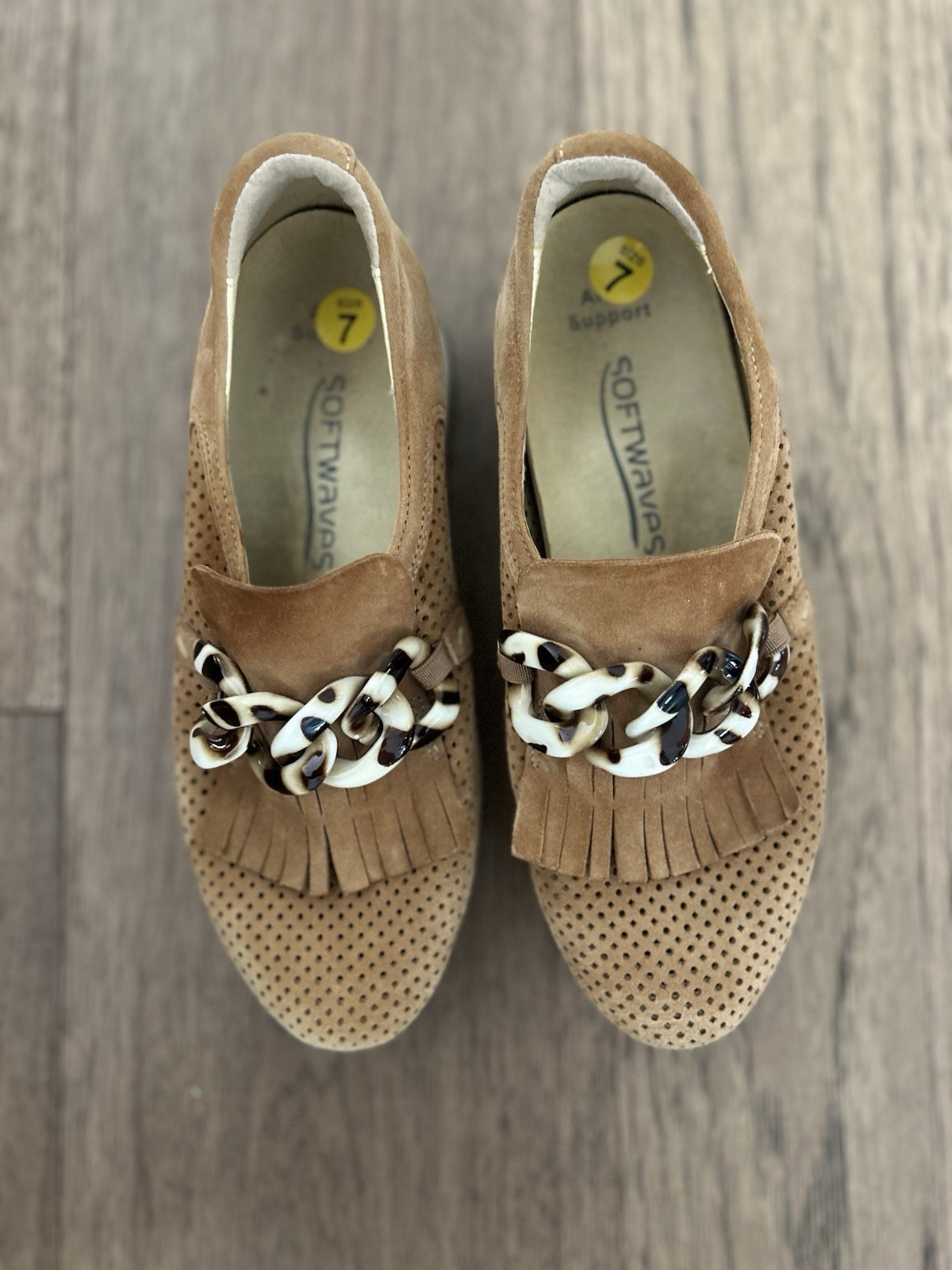 Softwaves Cadie Wedge Sneakers Tan Loafers Platform Suede Size 37.5 Women’s 7