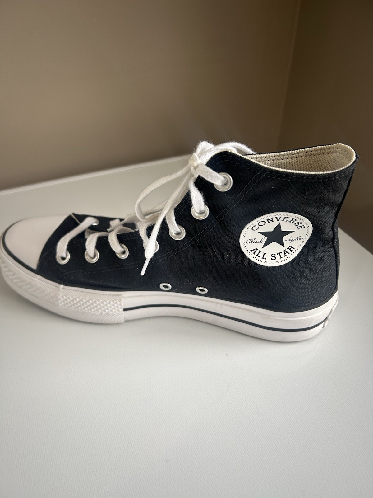 Women’s Converse All Star Chuck Taylor Black High Top Sneakers Size 9 EUR 40