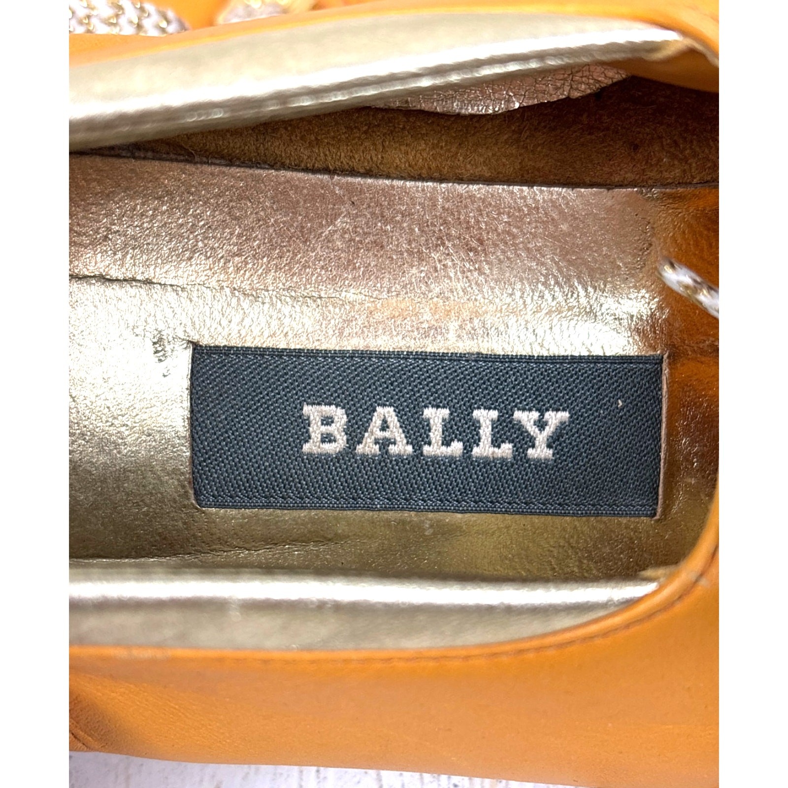 Vintage 1980s Bally Womens 9.5 Mustard Yellow Gold Leather Lace Up Sneakers
