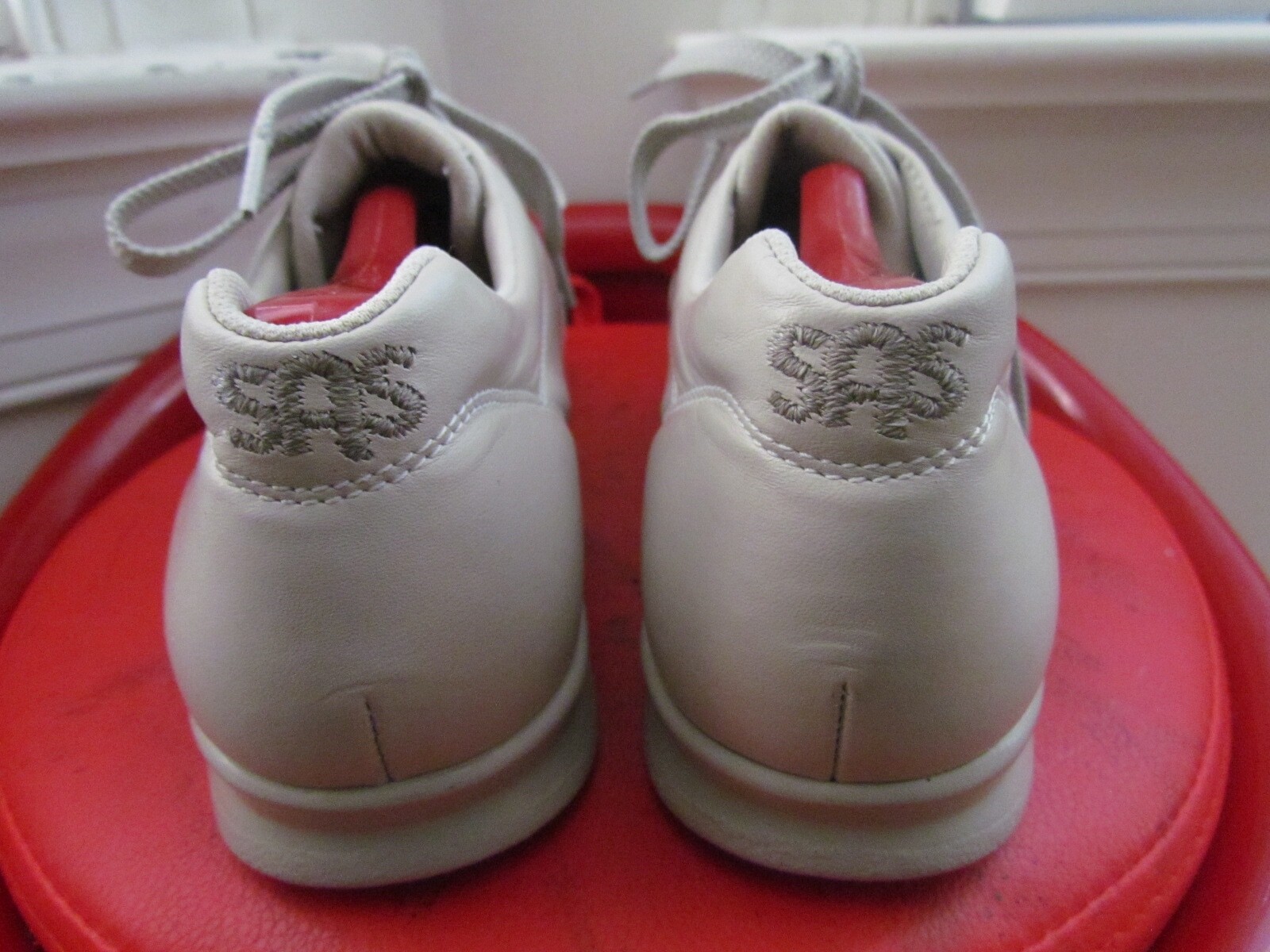 NEW SAS TRIPAD COMFORT BEIGE LEATHER WOMEN’S CASUAL SHOES SIZE 8.5M