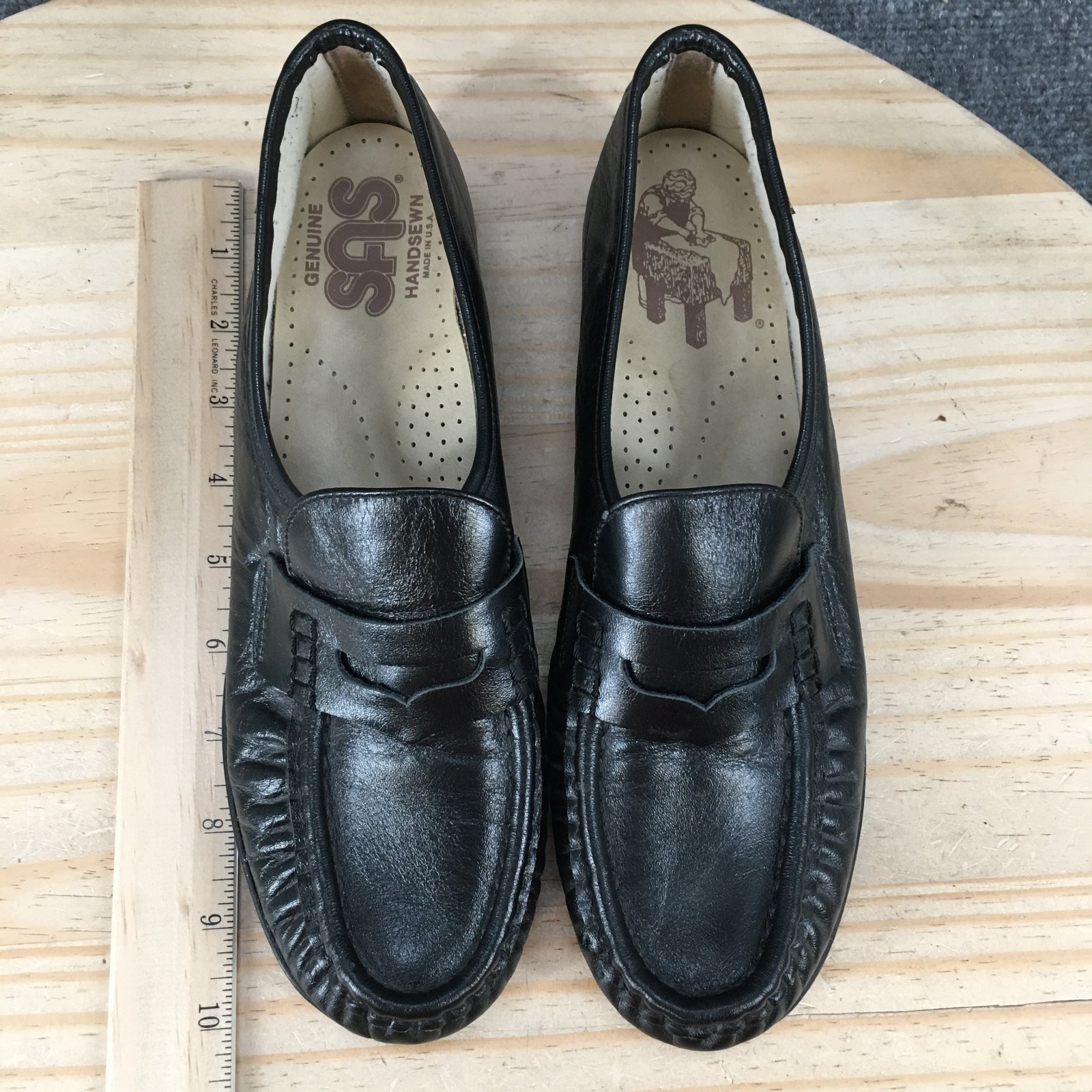 SAS Shoes Womens 9 E Handsewn Casual Slip On Moc Toe Loafers Black Leather