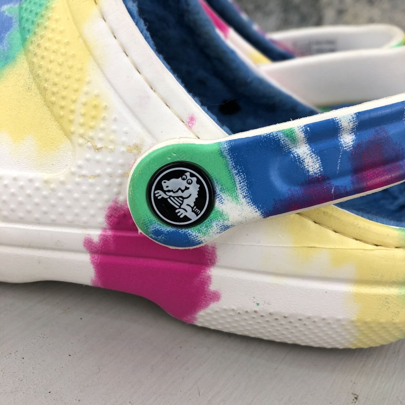 Crocs Unisex Size 5M 7W Classic Lined Tie Dye White Multi Slip On Clogs