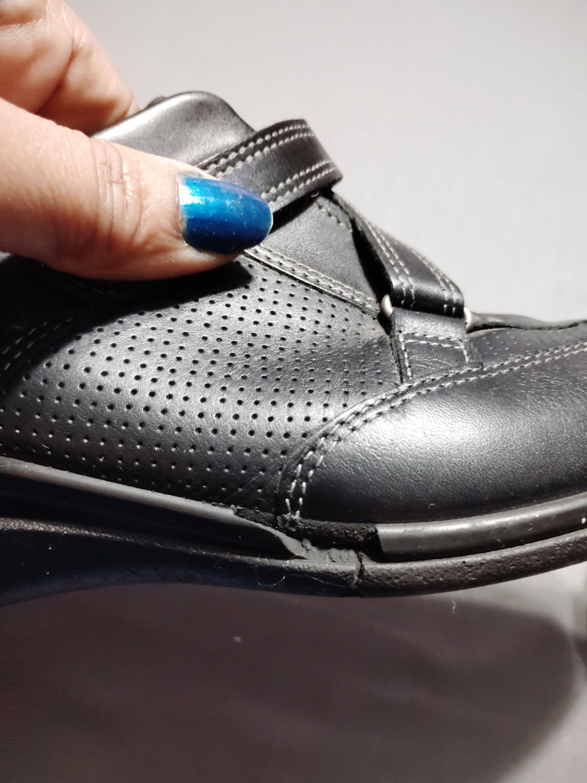 ECCO Comfort Black Leather Hook & Loop Straps Sneaker Resort Preppy Women 11/42*