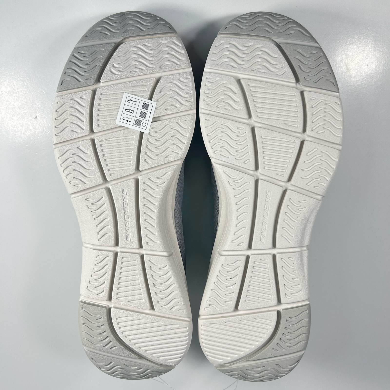 New Skechers Arch Support Shoes Women’s Size 11 Slip On Walking Light Grey Aqua