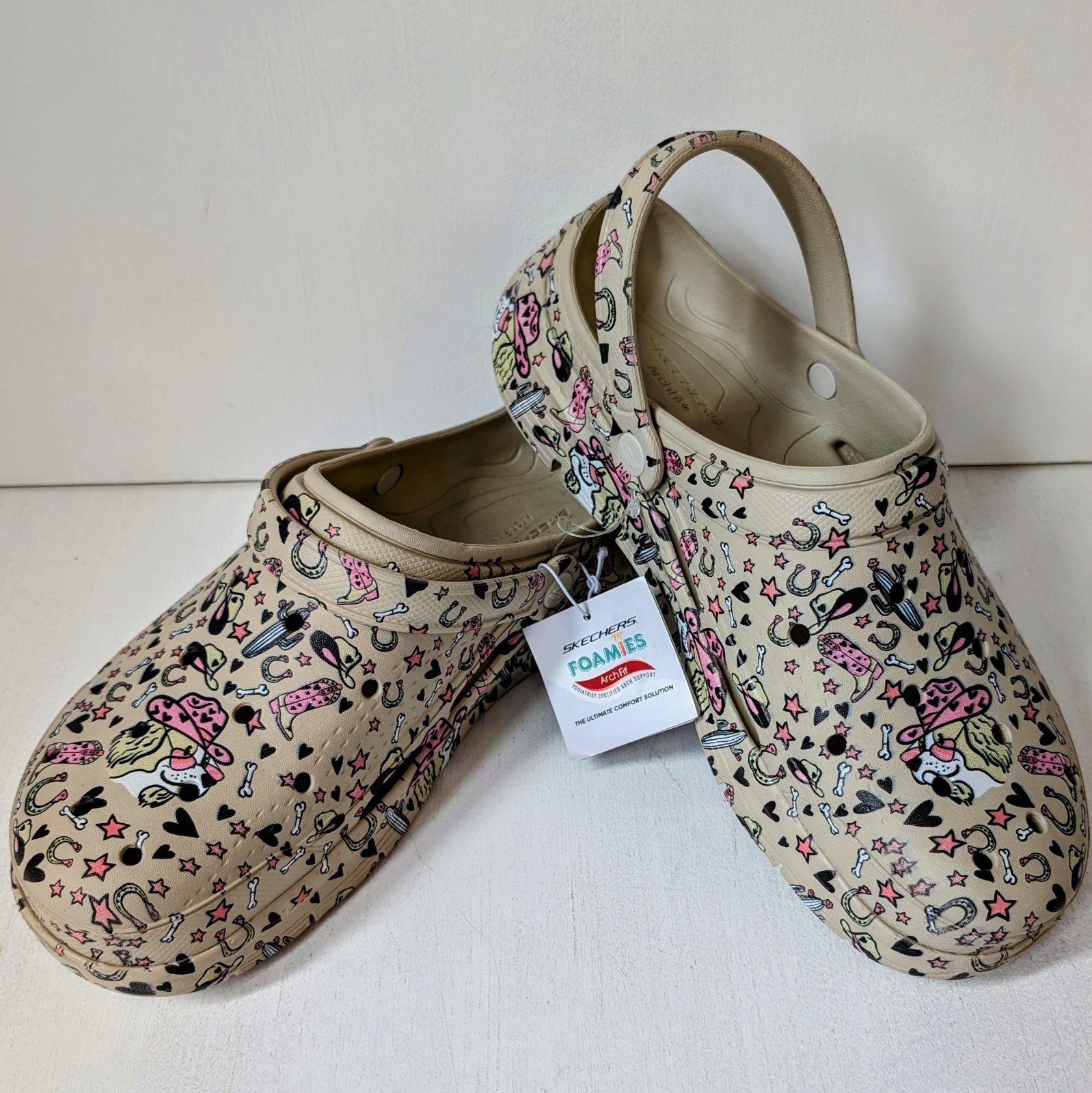 Sketchers ArchFit Foamies Western Dog Cowboy Hat Print NWT Size 11 W Comfort