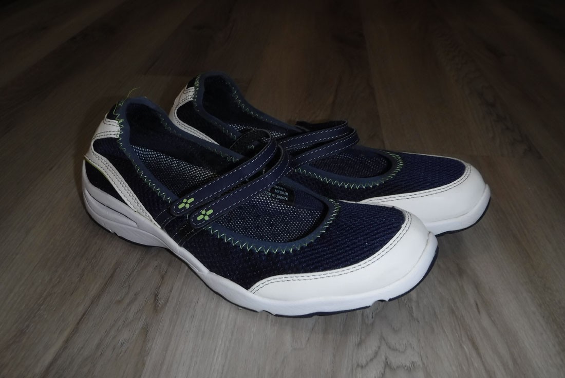 LLBean Womens Slip On Mesh Water Shoes/Sneakers Sz 8 Blue White Comfort