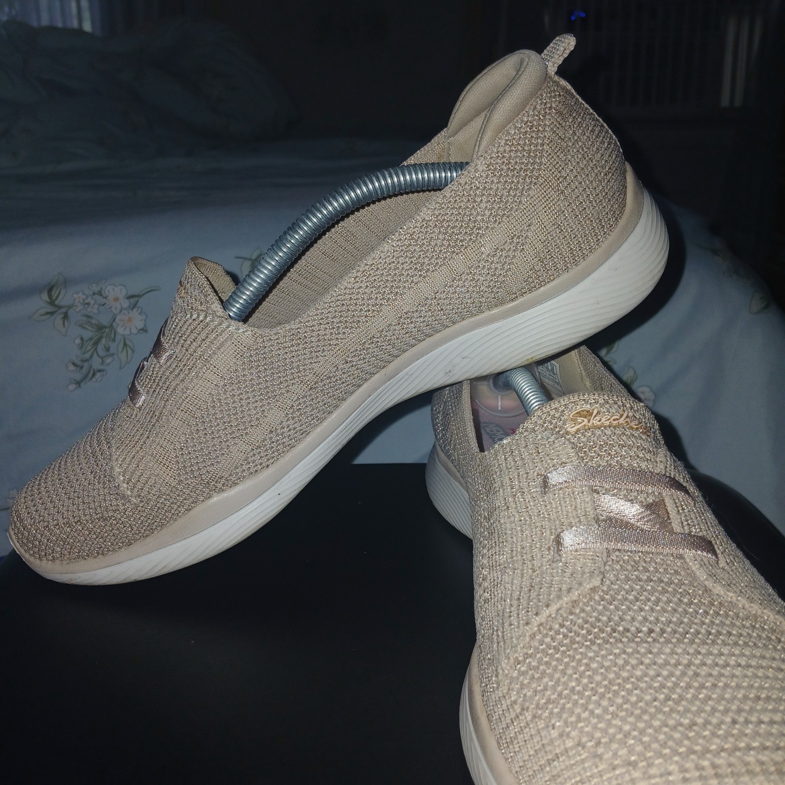 Skechers Air Cooled Memory Foam Stretch Fit Beige Knit Slip on Shoes Size 8