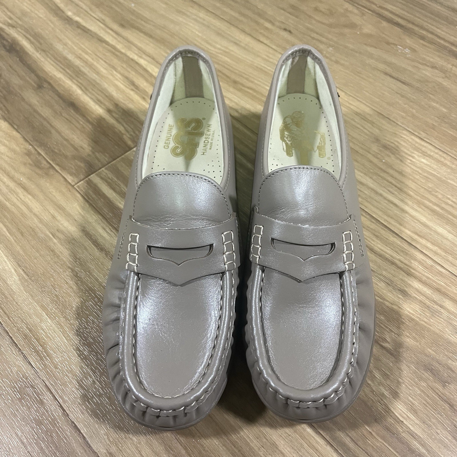 SAS Classic Moccasin Shoes Womens Size 9 M Mocha Leather Slip On Comfort Loafers