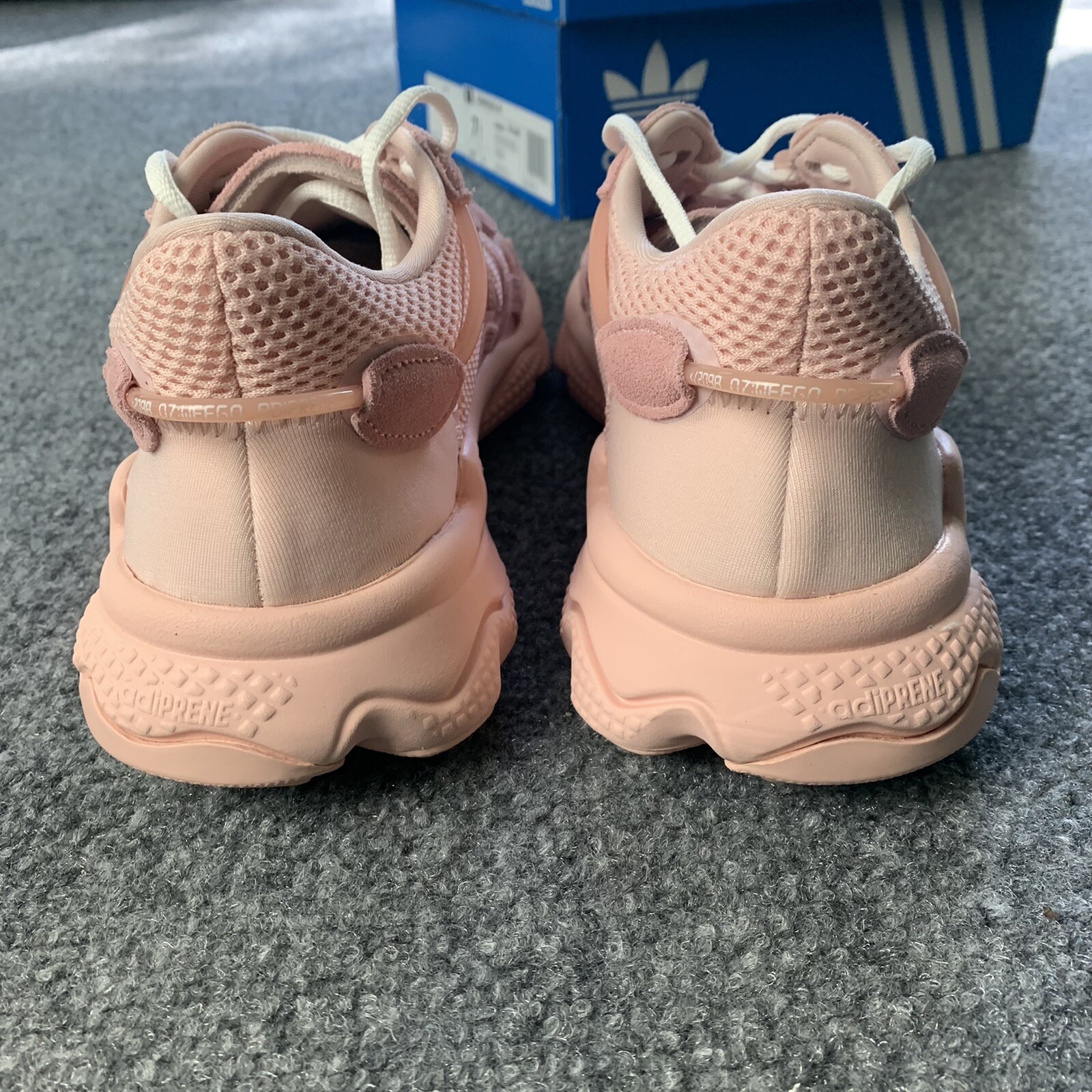 ADIDAS Ozweego Shoes Women’s Vapor Pink Hq6682 Size 7.5 US “New Without Box”