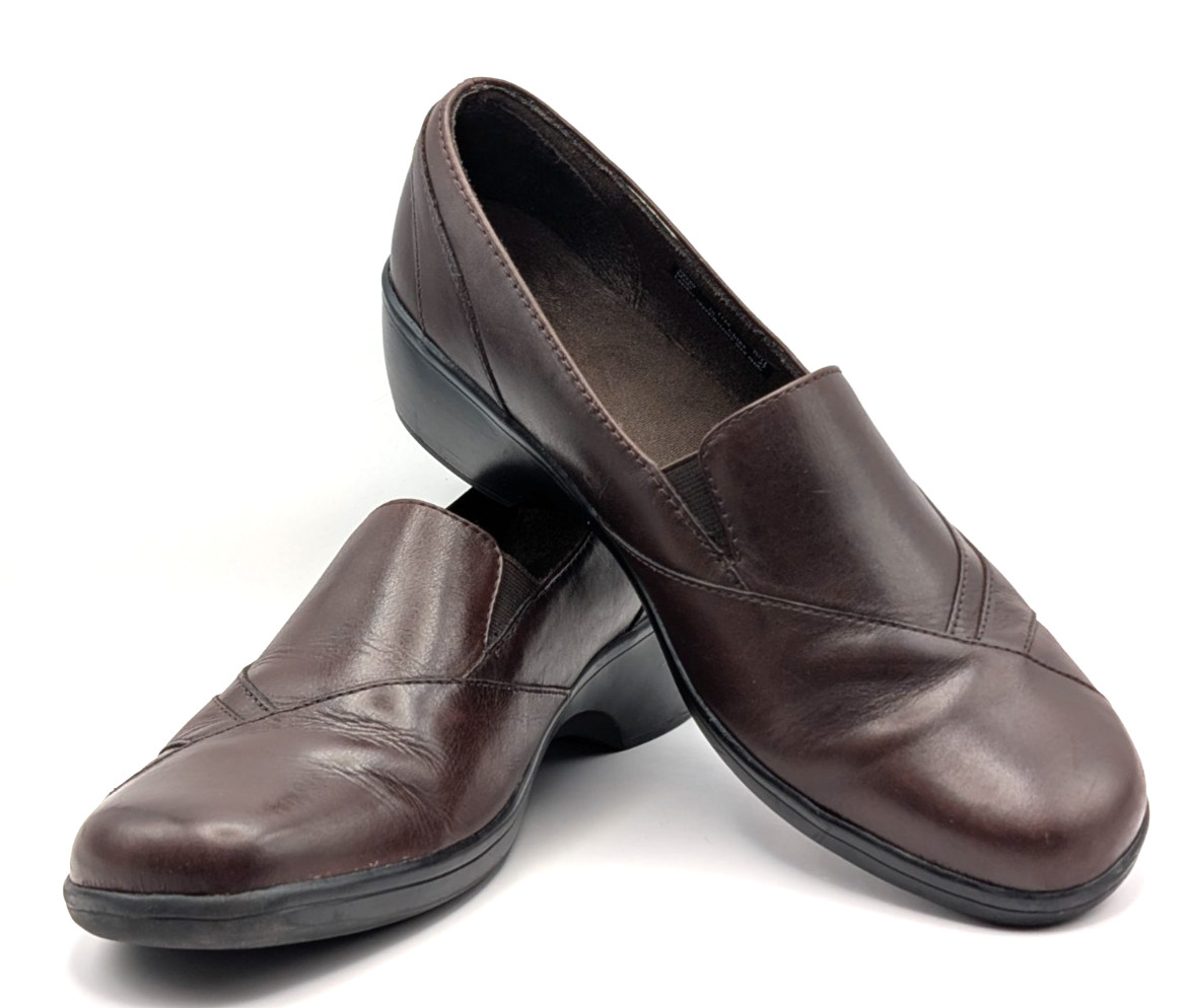 Clarks Blackberry Leather Loafer women’s, Slip on, Wedge heel, Brown, Size 11 M