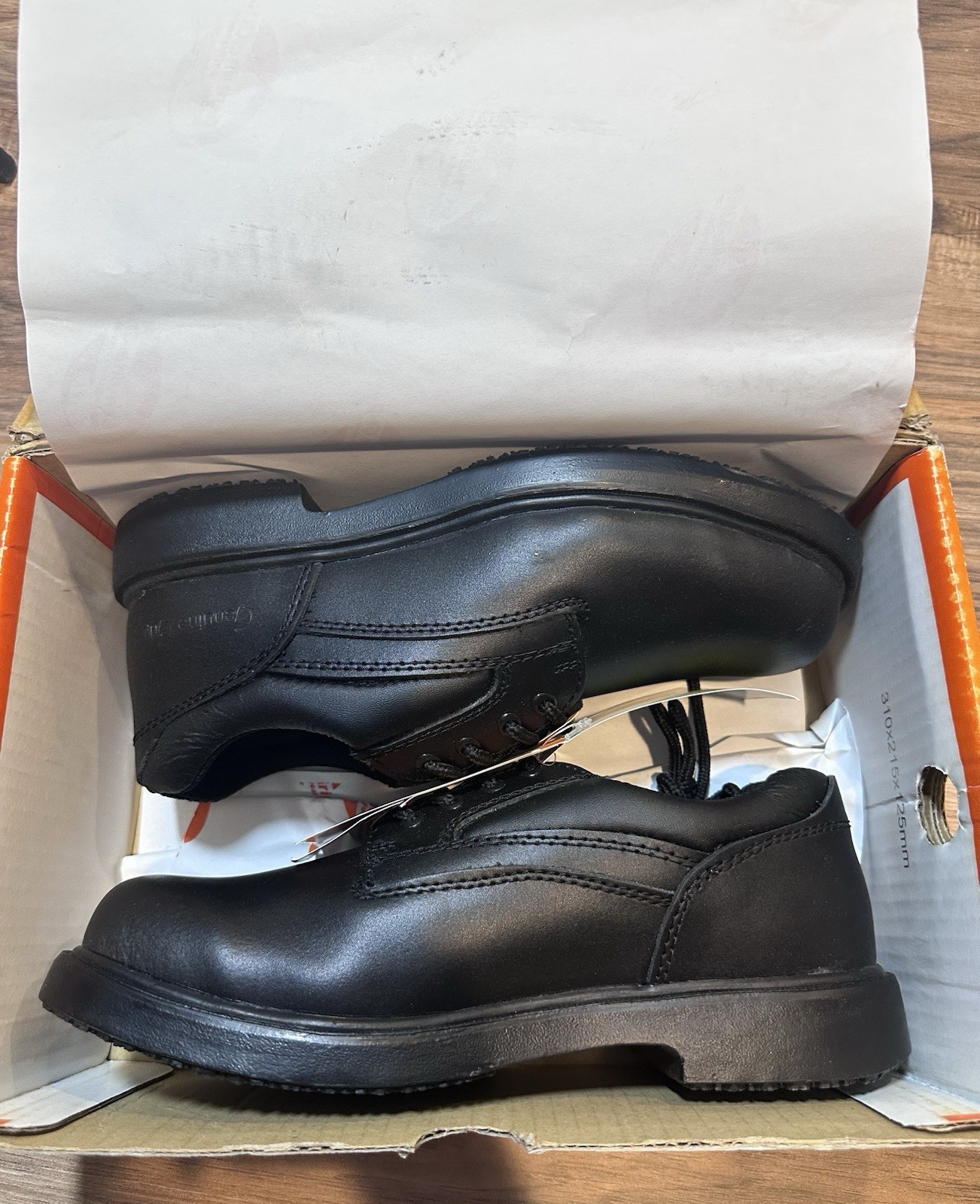 Genuine Grip Slip Resistant Grip Women Shoes Size 9
