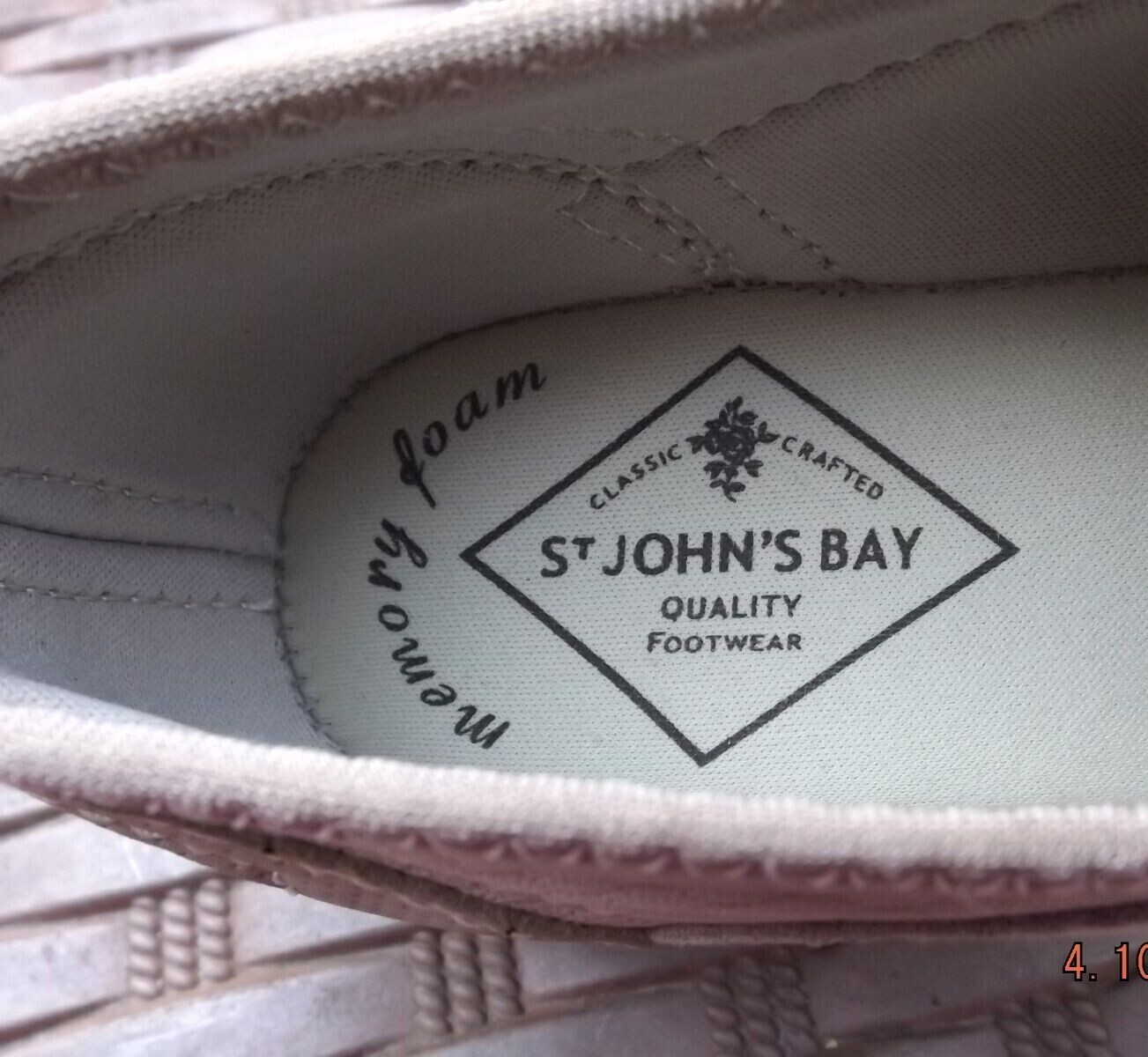 New St Johns Bay Sz 5 M Ecru Zip Suede Lightweight Tennis Shoe Activewear Shoes