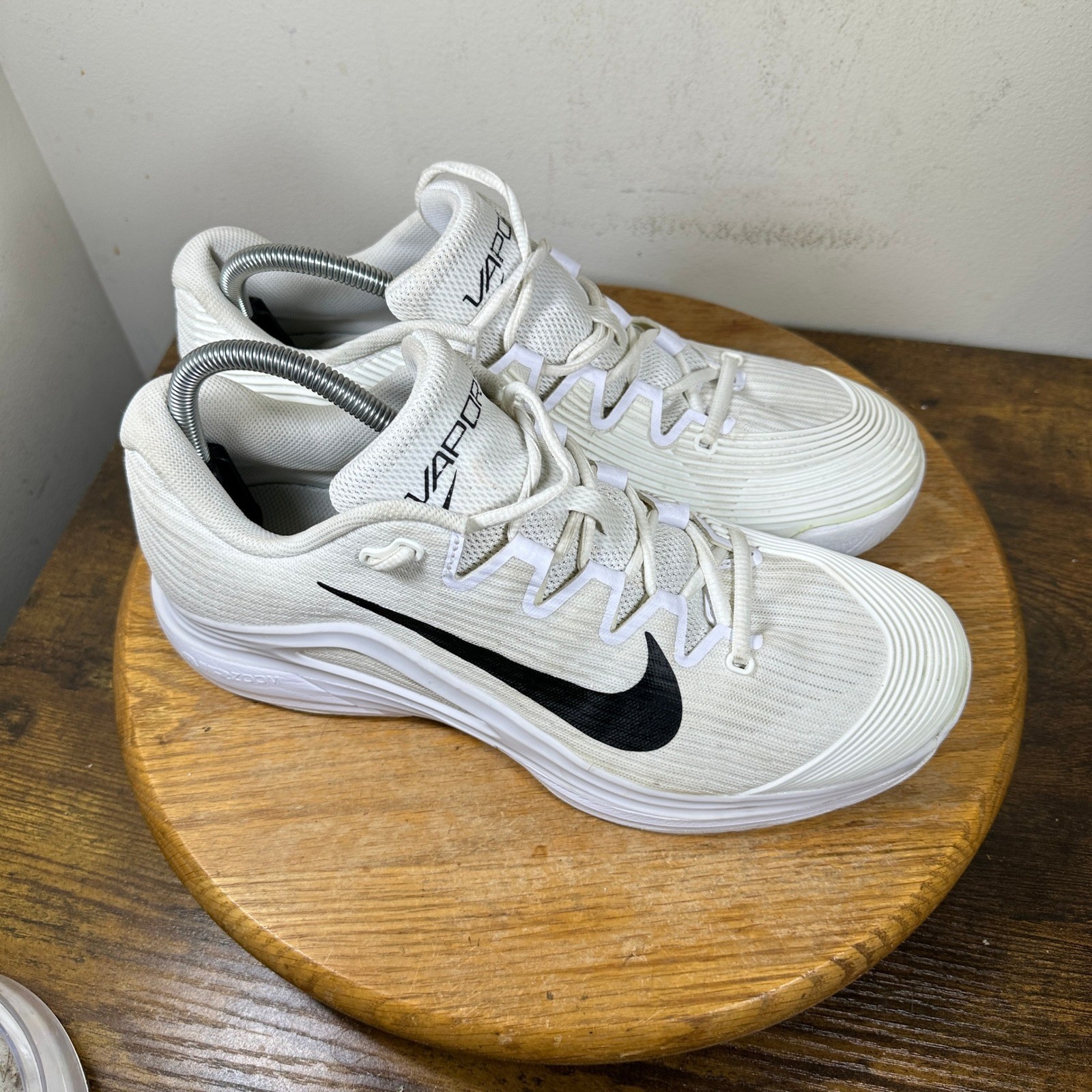 Nike Court Air Zoom Vapor 12 White Black Tennis Shoes FV5554-100 Womens 11.5