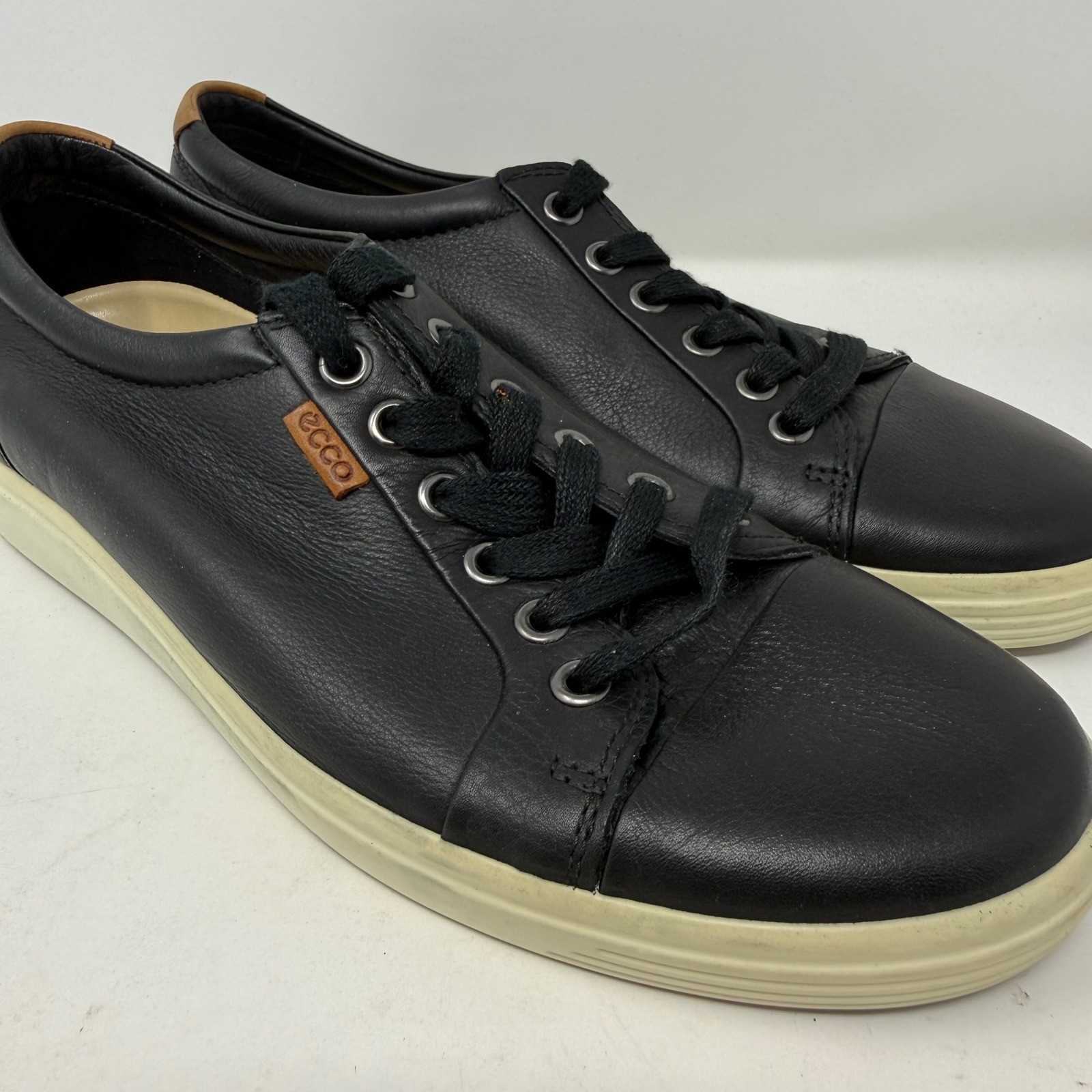 ECCO Soft 7 Womens Black Leather Low Top Sneakers Size 39 Lace Up Casual Shoes