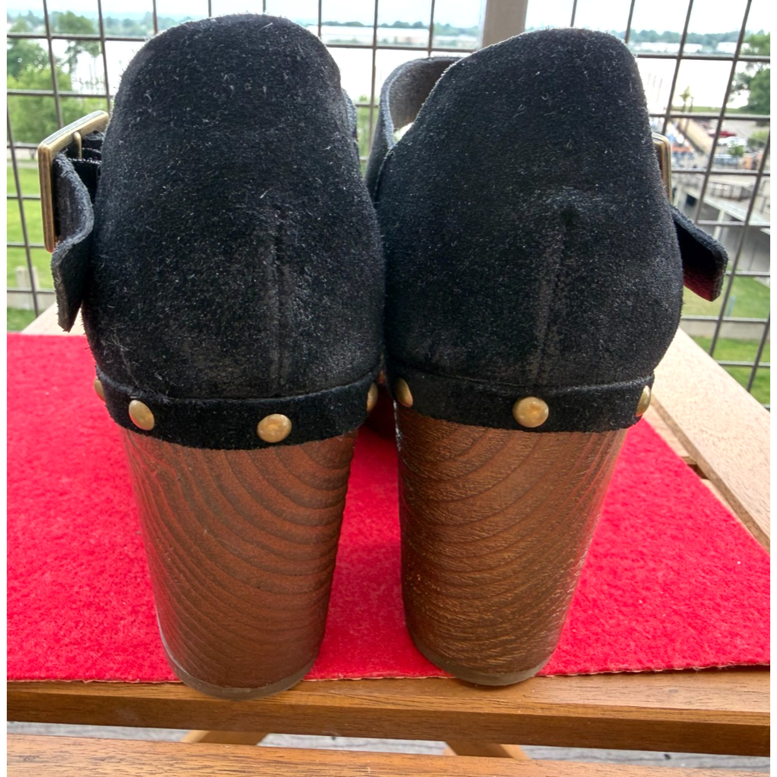 Korks Evah Clog Women’s Black Leather Platform Studded Comfortable Mary Janes 9M