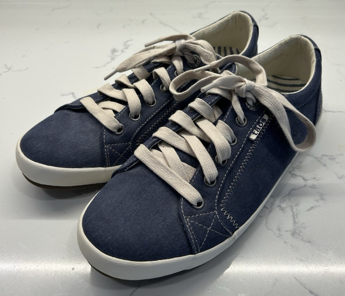 Women’s TAOS Star Sneakers Casual Shoe – Size 9.5 – Blue Washed Denim