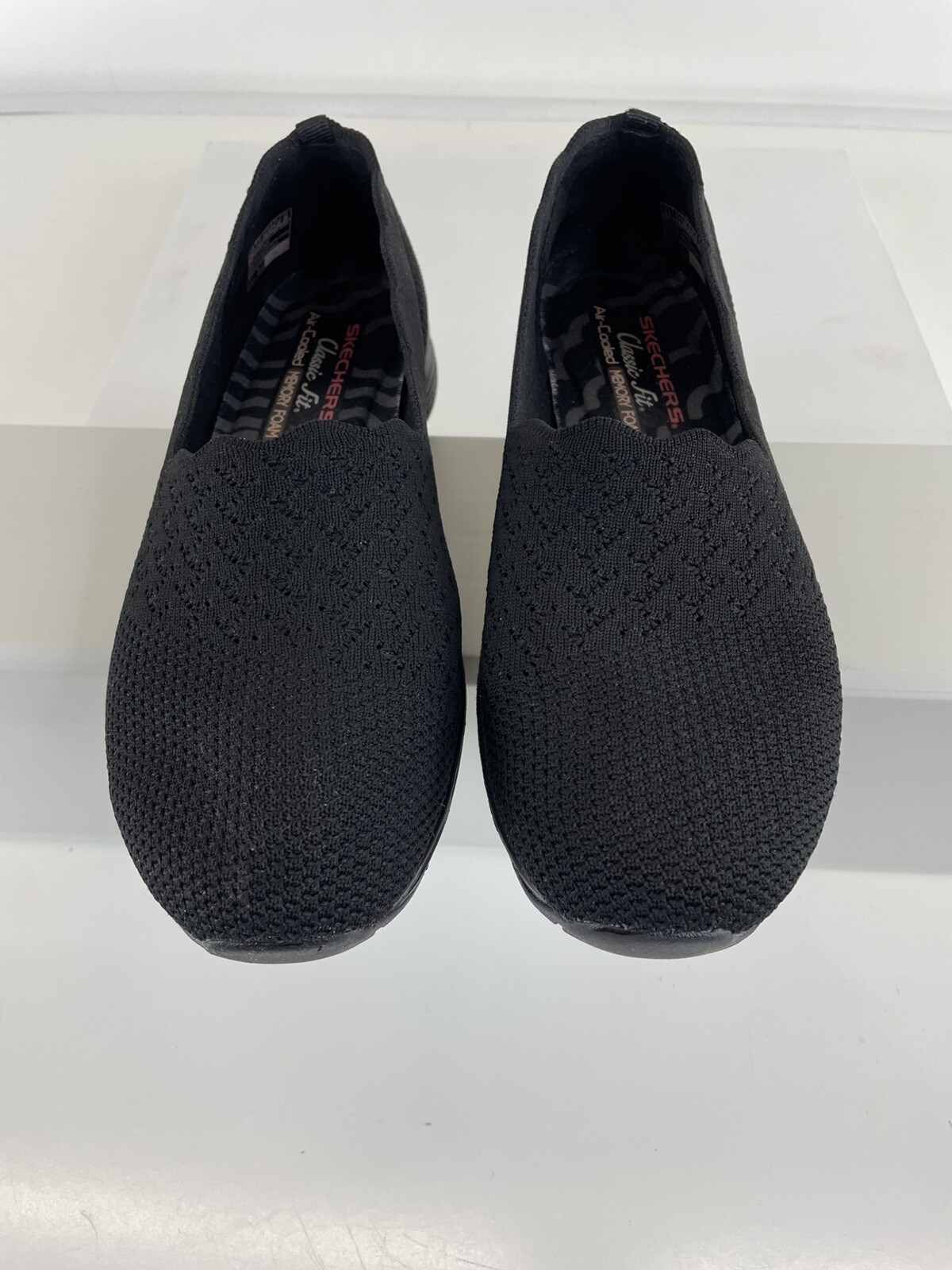 Skechers Womens Sz 8.5 Black Mesh Classic Fit Air Cooled Slip On Shoes SN49481