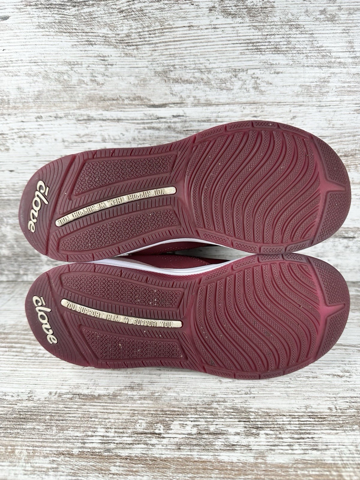 Women’s Clove Drawstring Slip On Nurses Shoes Royal Maroon Sz 7 Athletic EUC!