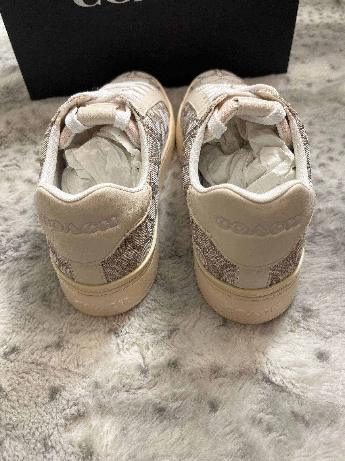 Coach Lowline Luxe Signature Jacquard Low Top Sneaker MSRP$155 CHIC & STYLISH