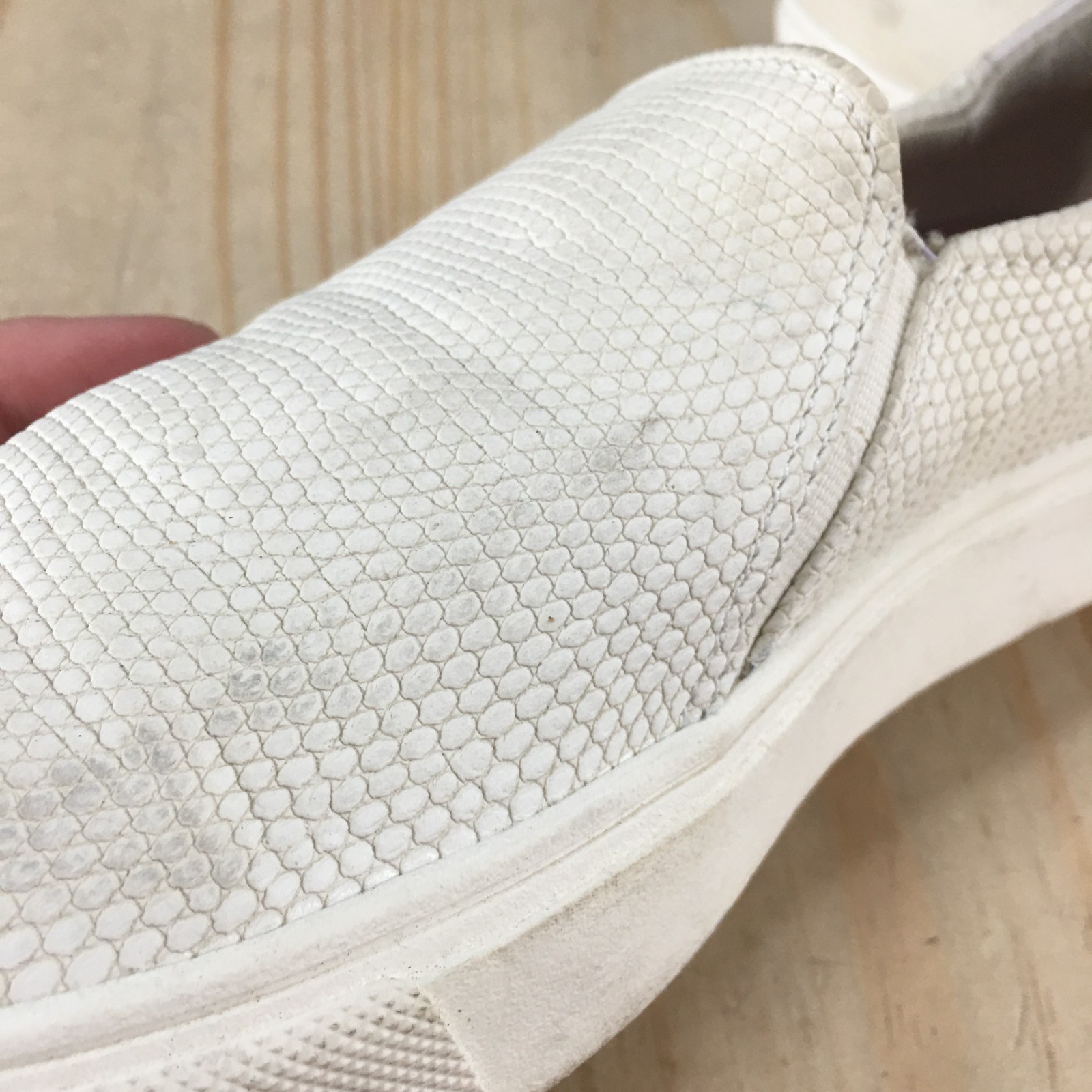 Dr. Scholls Shoes Womens 7.5 M Nova Slip On Sneakers Beige Faux Leather Comfort