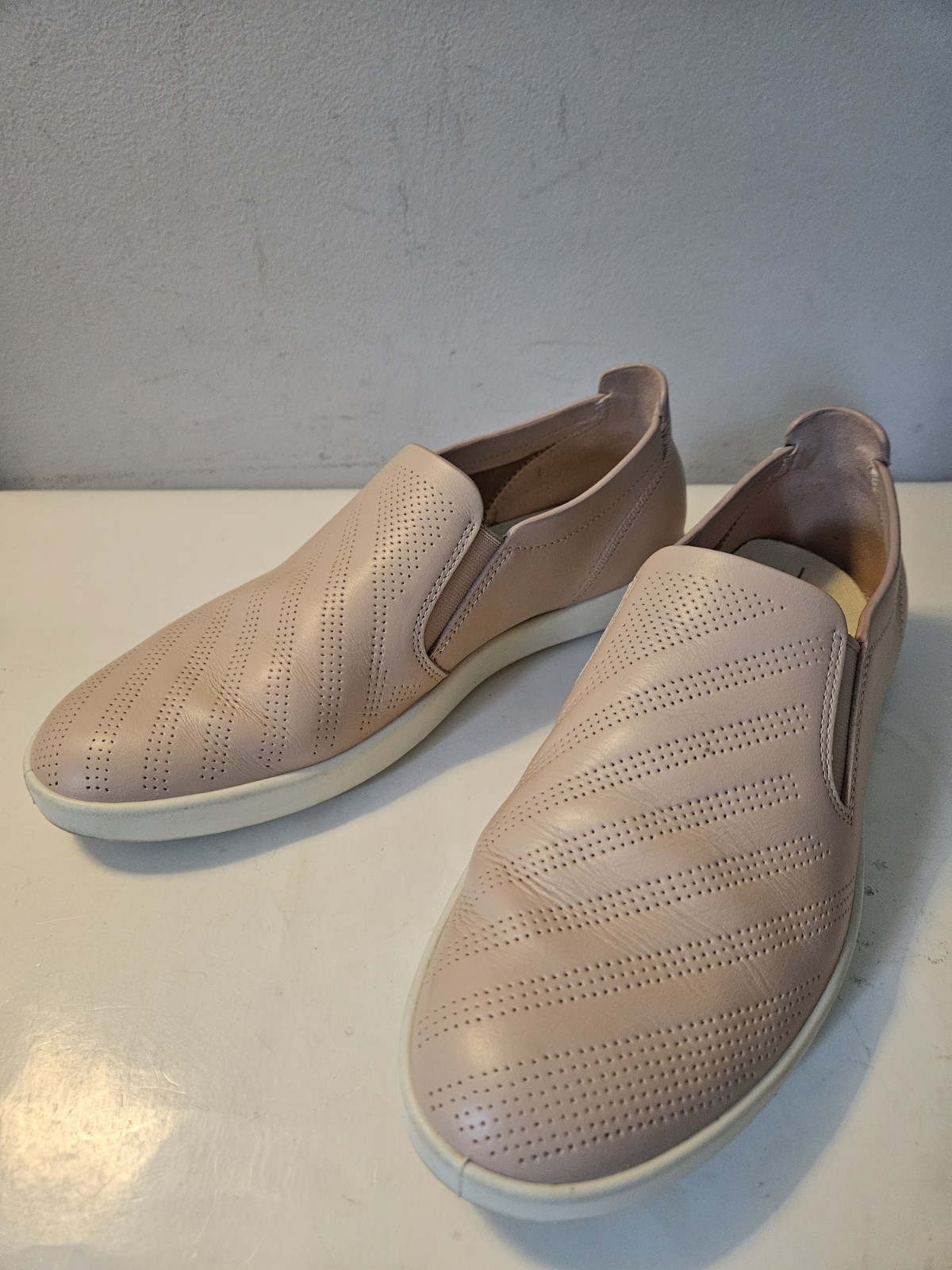 ECCO Travel W Women’s Slip-On Leather Comfort Shoes Rose Dust EU 39 US 8-8.5