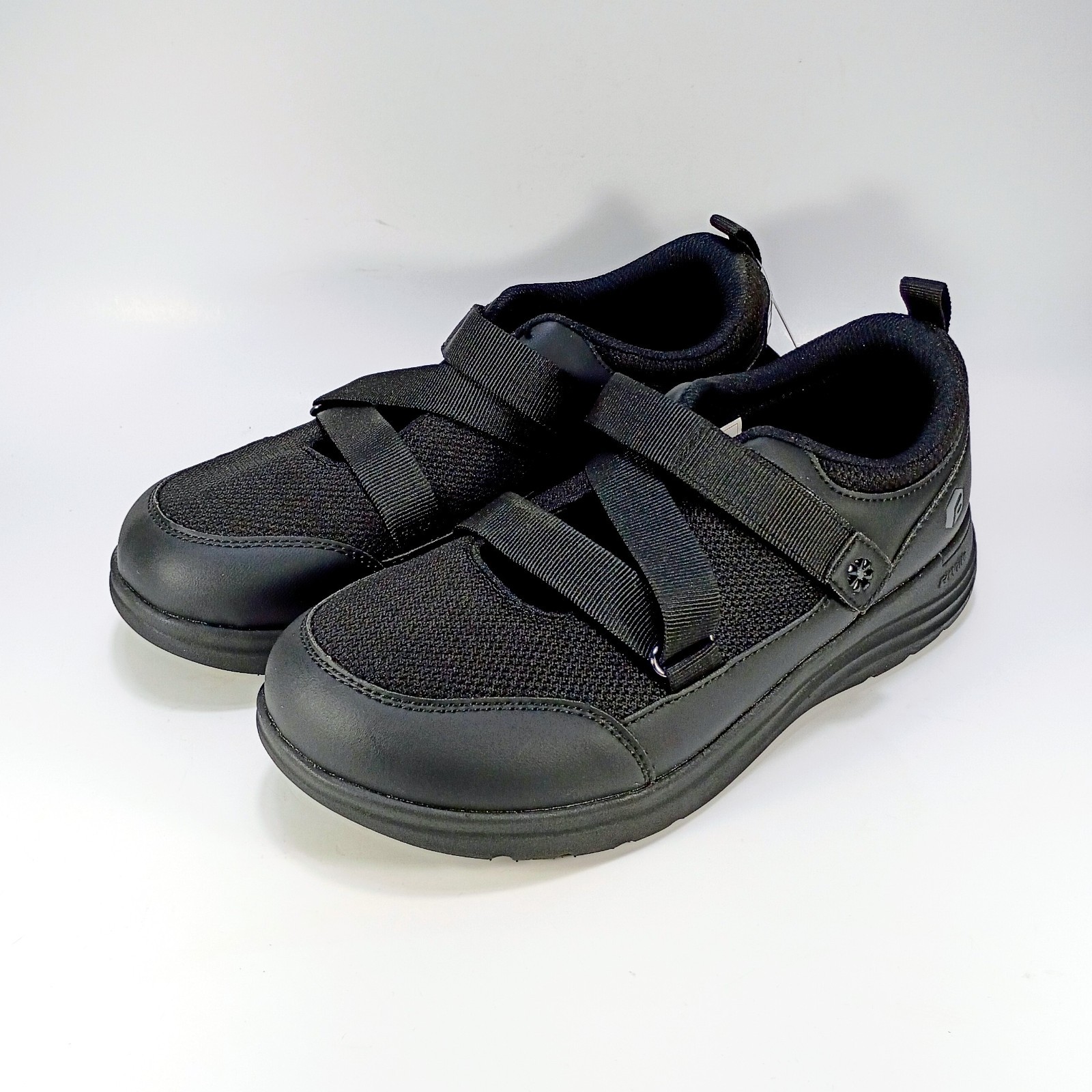 Fitville Womens 9 Extra Wide Fit Black Quick Strap Diabetic Shoes NWT No Box