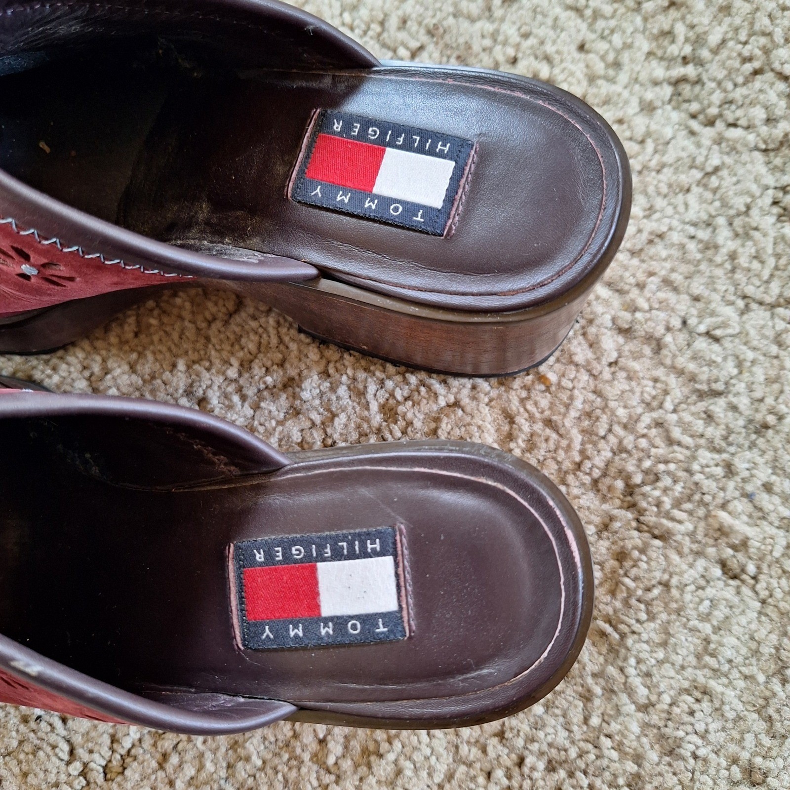 Tommy Hilfiger Vintage Y2K Wooden Suede Flower Cutout Mules Clogs READ No Size