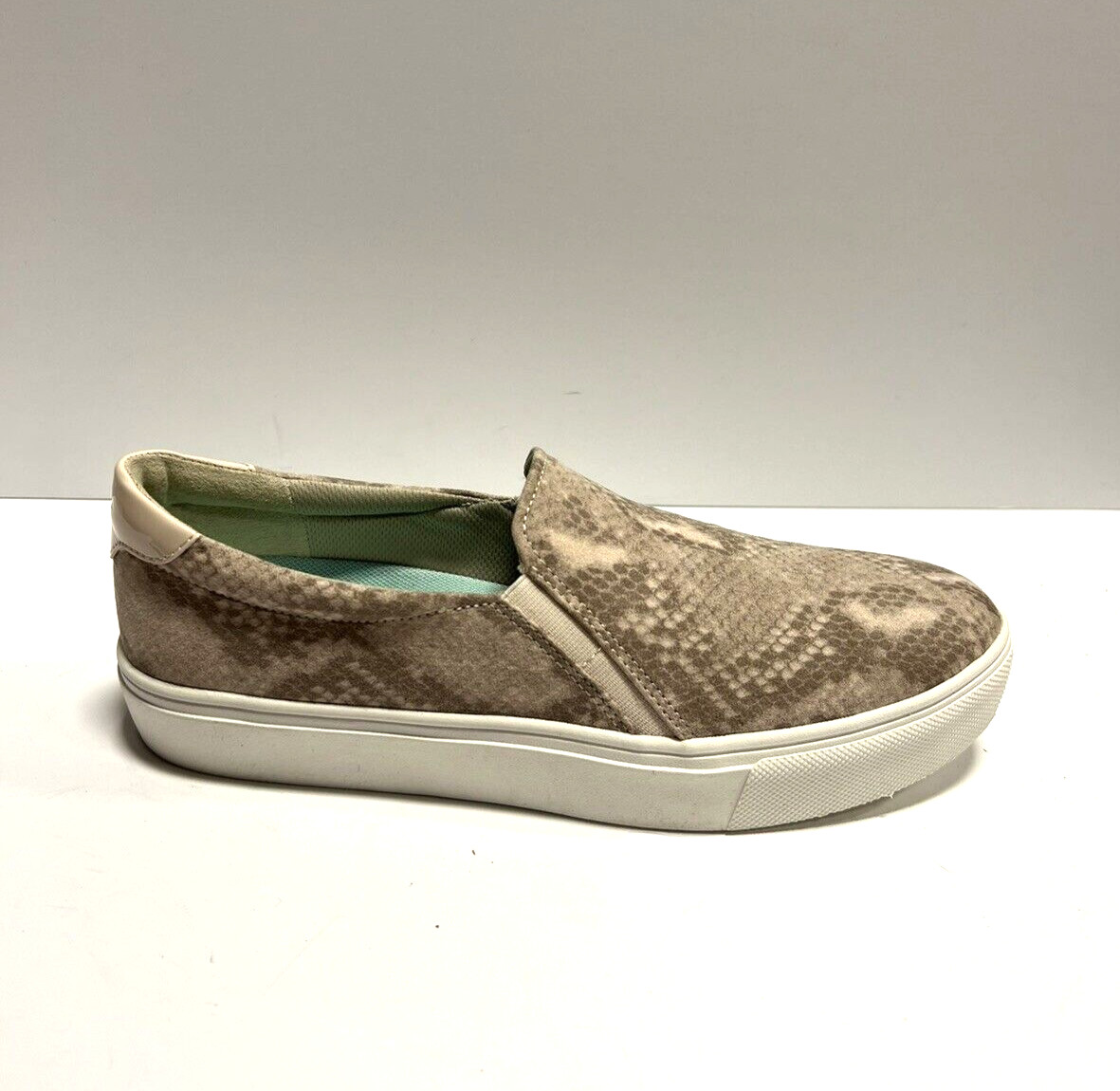 Dr Scholls Womens Nova Slip On Sneaker Snake Size 10 M
