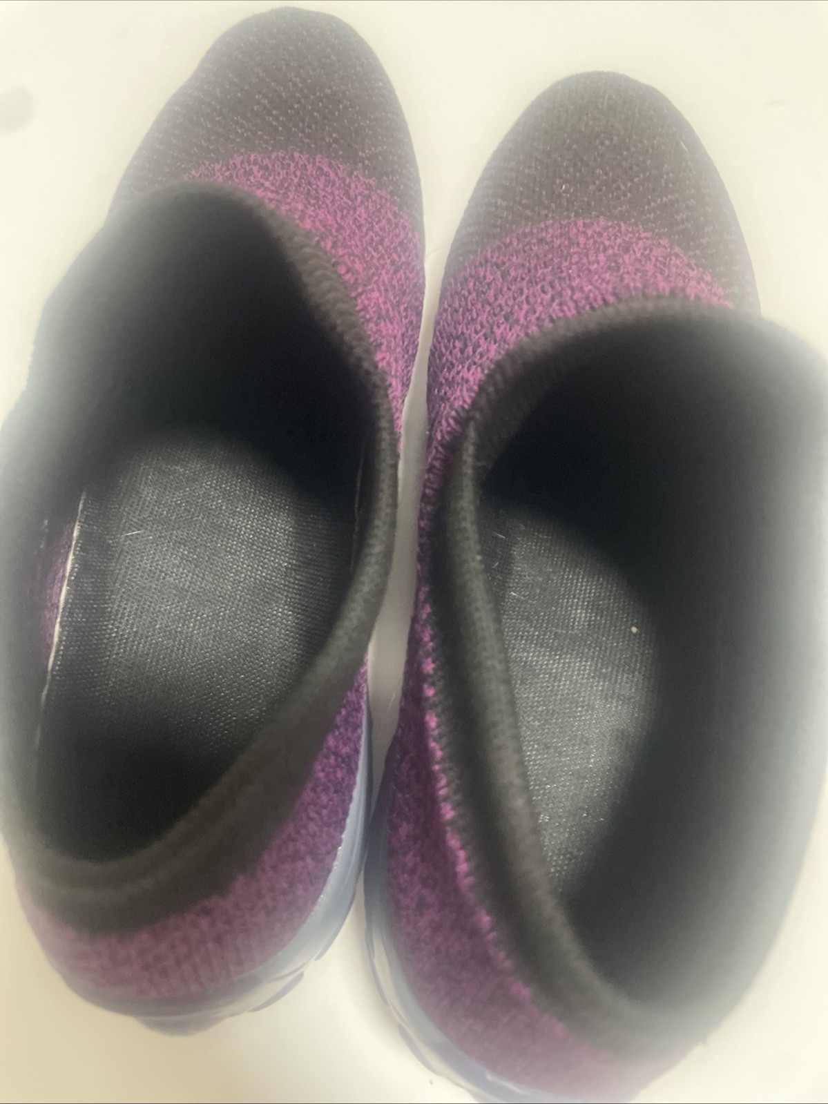 Women’s Cloth Knit Sock Like Opening SlipOn Purple Lightweight Shoes Size 9 Walk