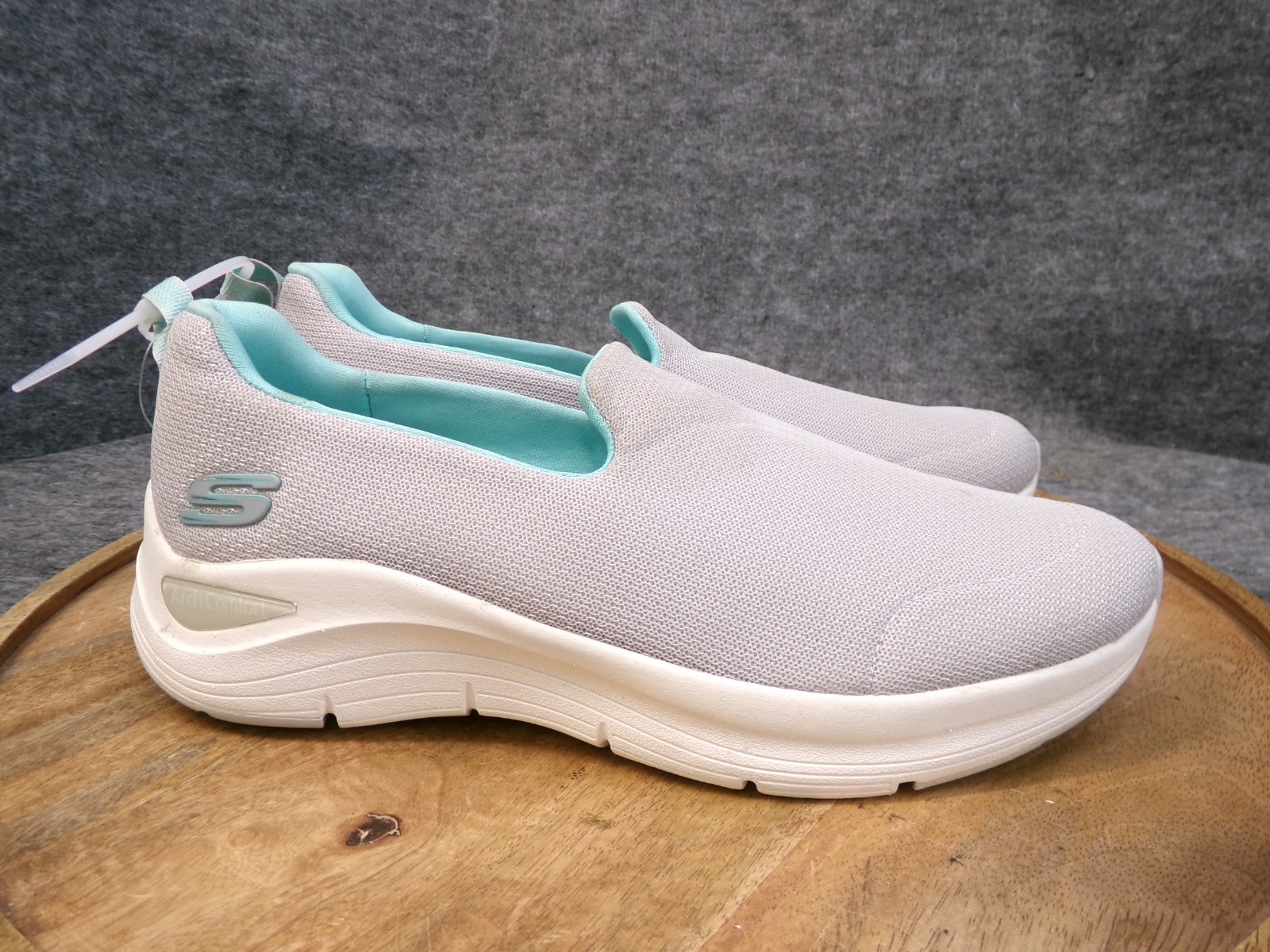 Skechers Arch Comfort Womens Size 10 US Gray Teal Athletic Slip On Shoes 56126
