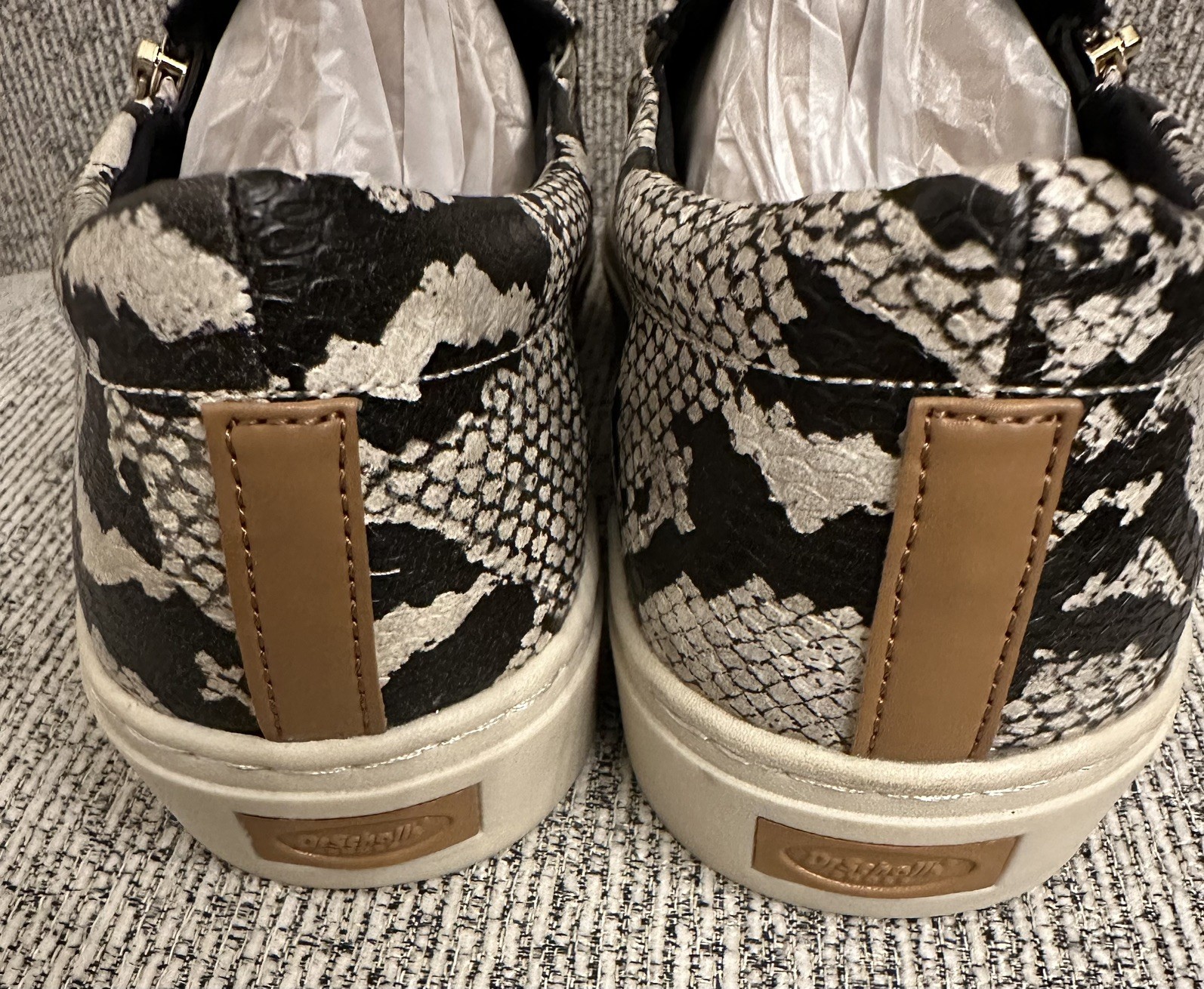 New Dr Scholls Shoes Womens 10 Snake Print Zip Loafers