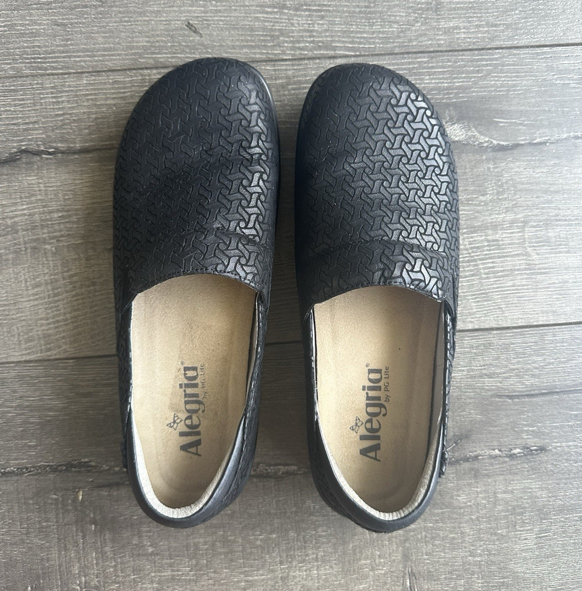Alegria Keli Women’s Black Geometric Leather Slip-On Slip Resistant 40