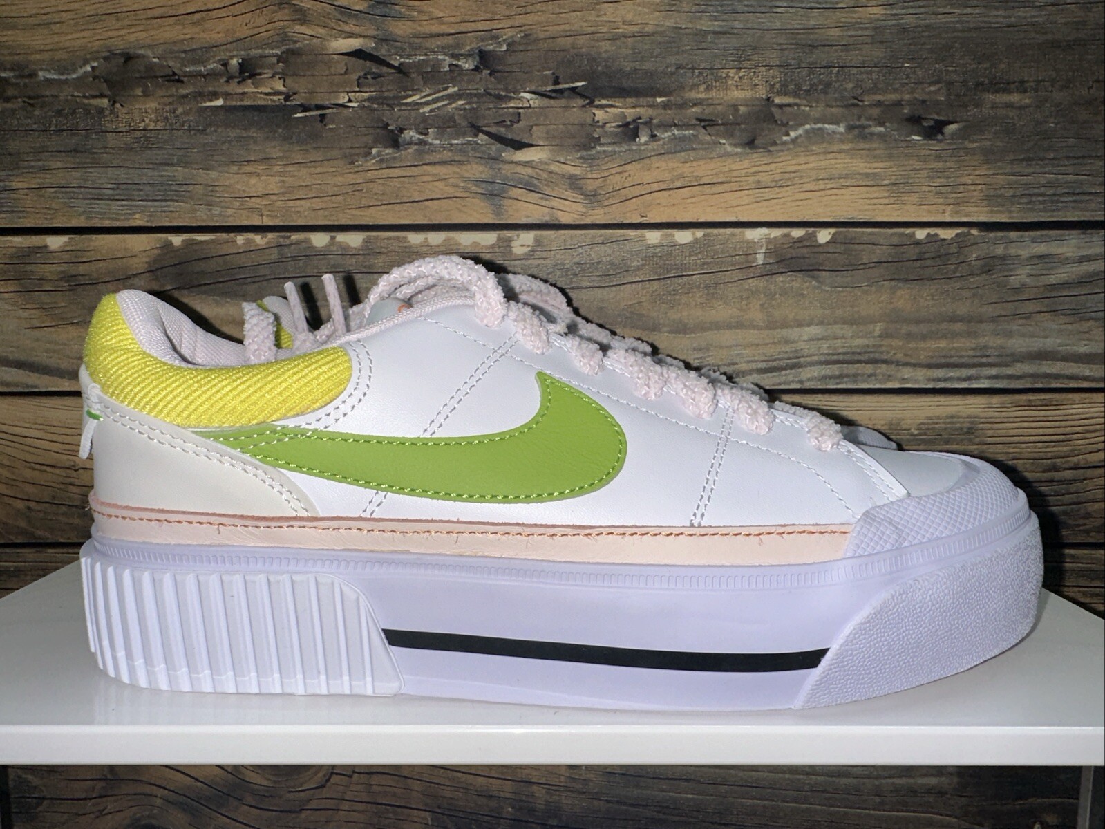 Nike Court Legacy Lift FD0872-100 Sneakers Womens 8 White Lifestyle Shoes No Box