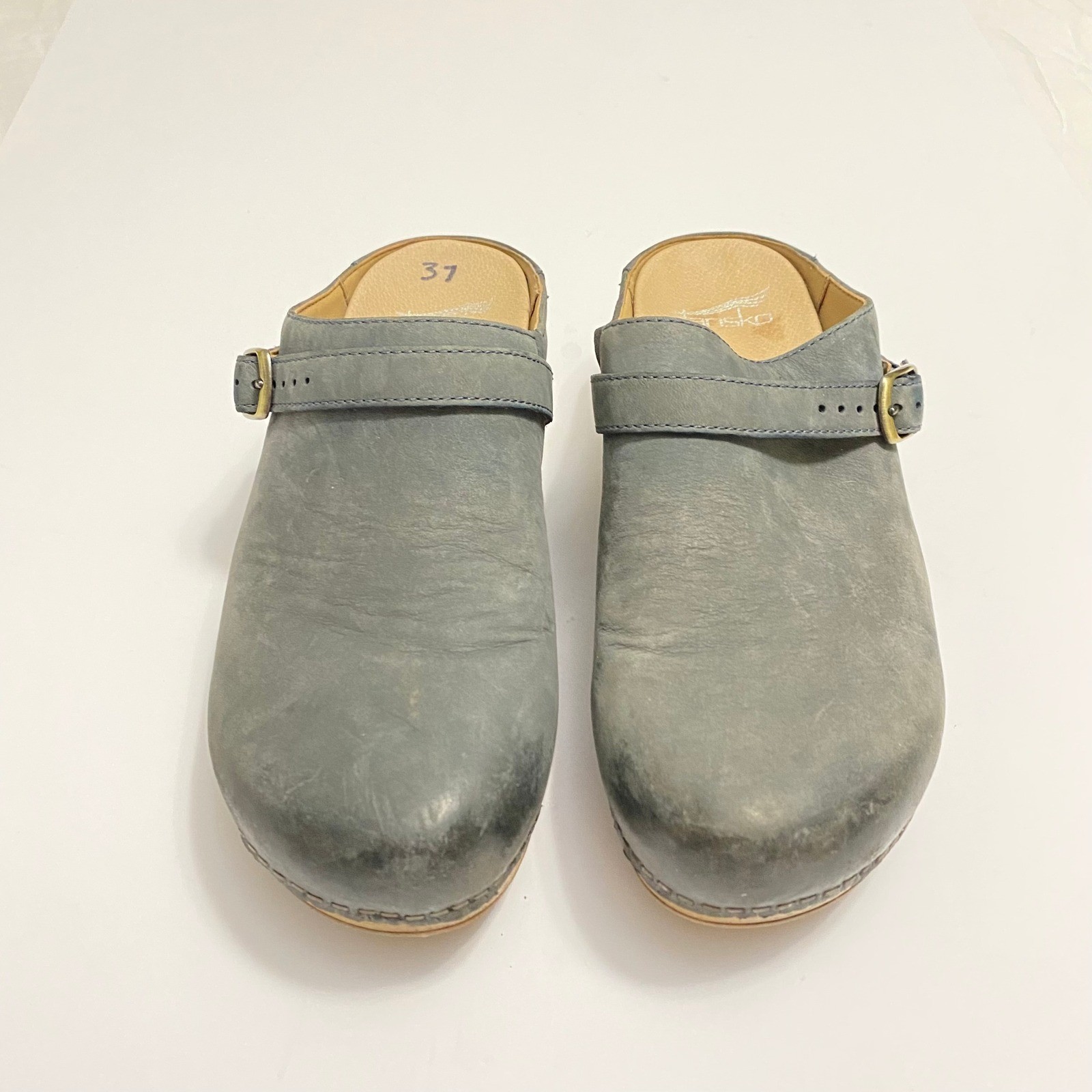 Dansko Berry Clogs Womens 37 Gray Scandinavian Leather Swivel Strap Buckle Mules