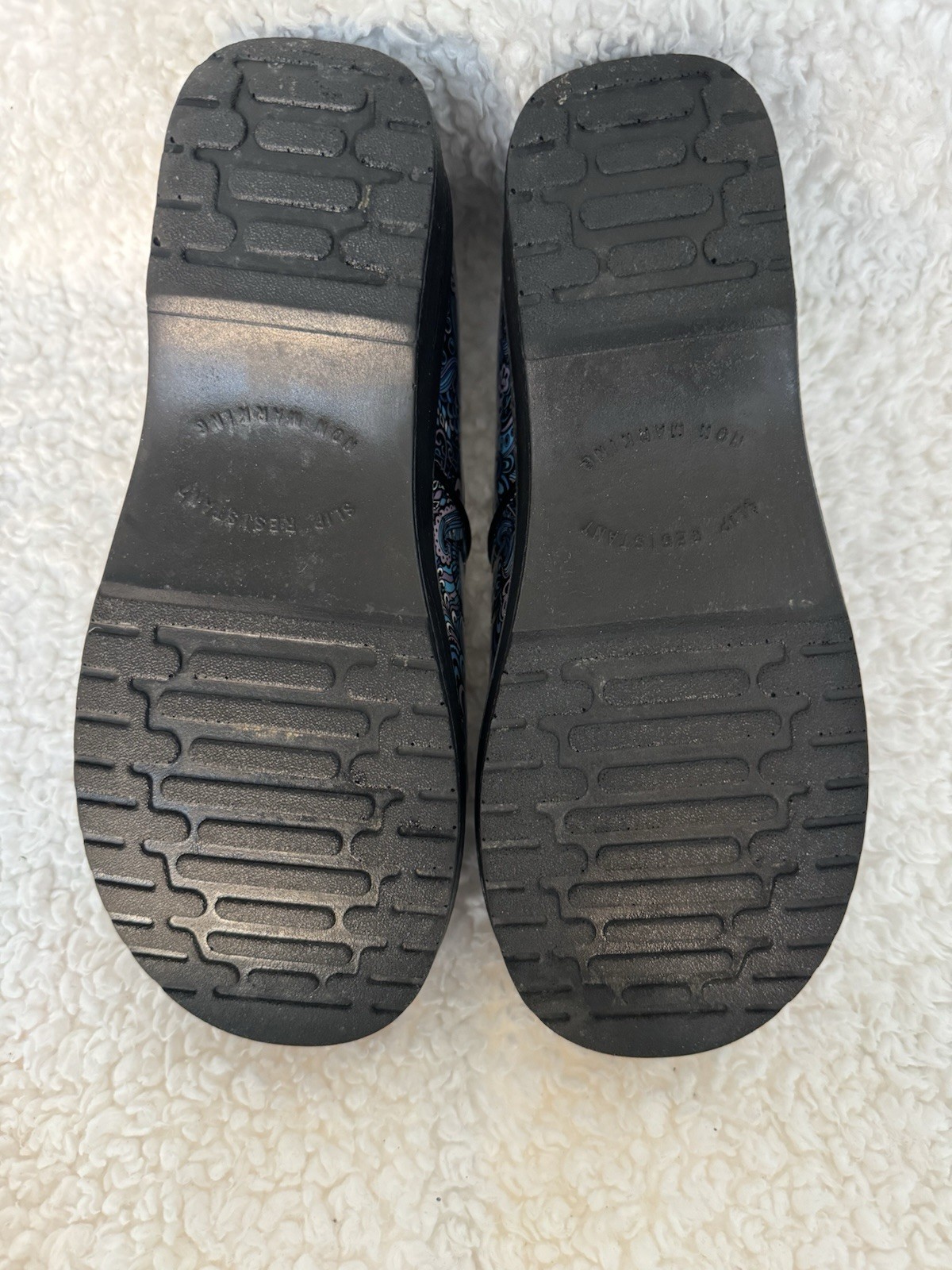 Women’s 9.5 Work Nursing Shoe Slip-Resist Clog Peacock Blue Paisley