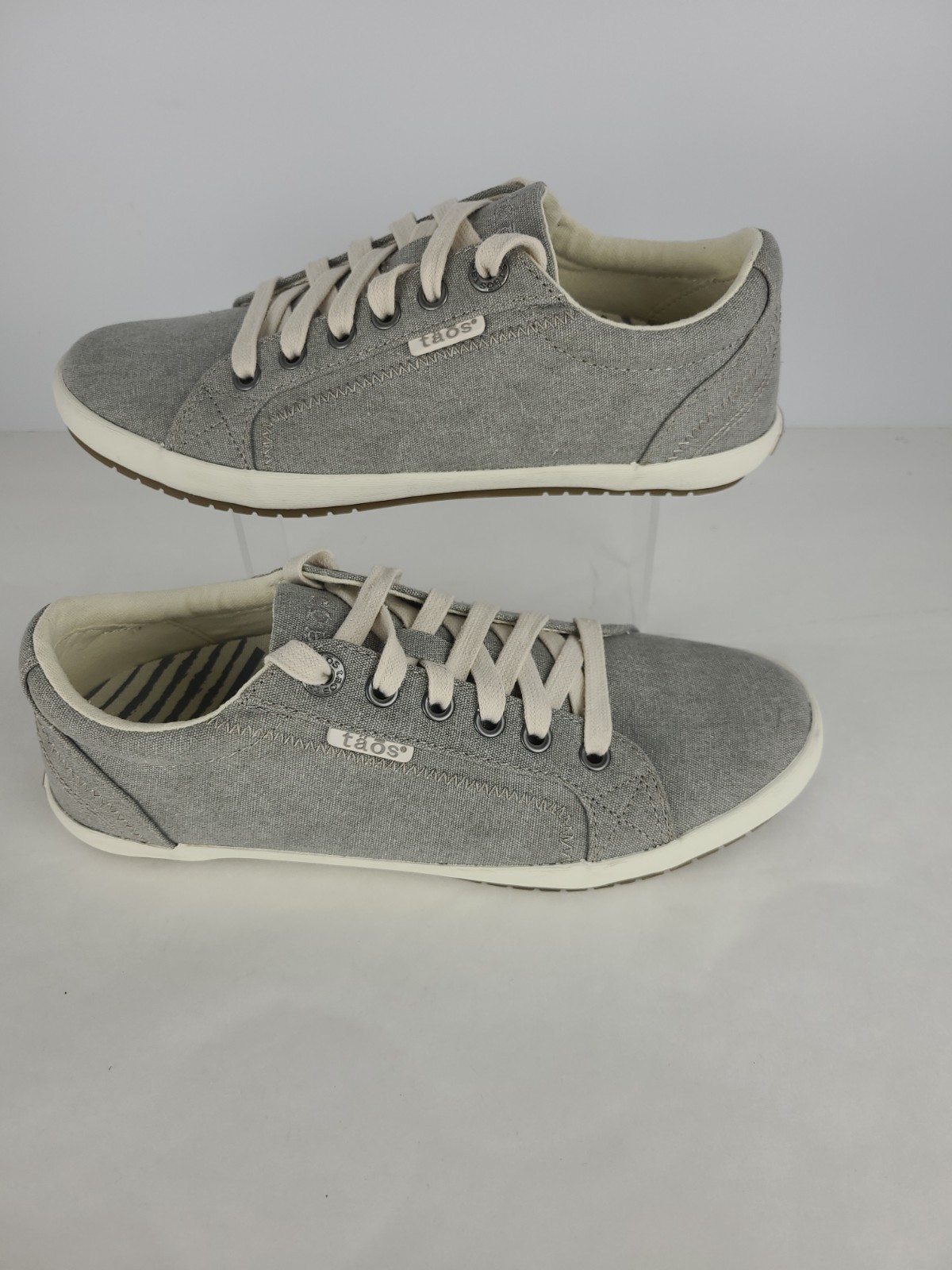 TAOS Women’s Star Lace Up Sneakers Size 7 Womens Grey Washed Canvas Low Top NWOB