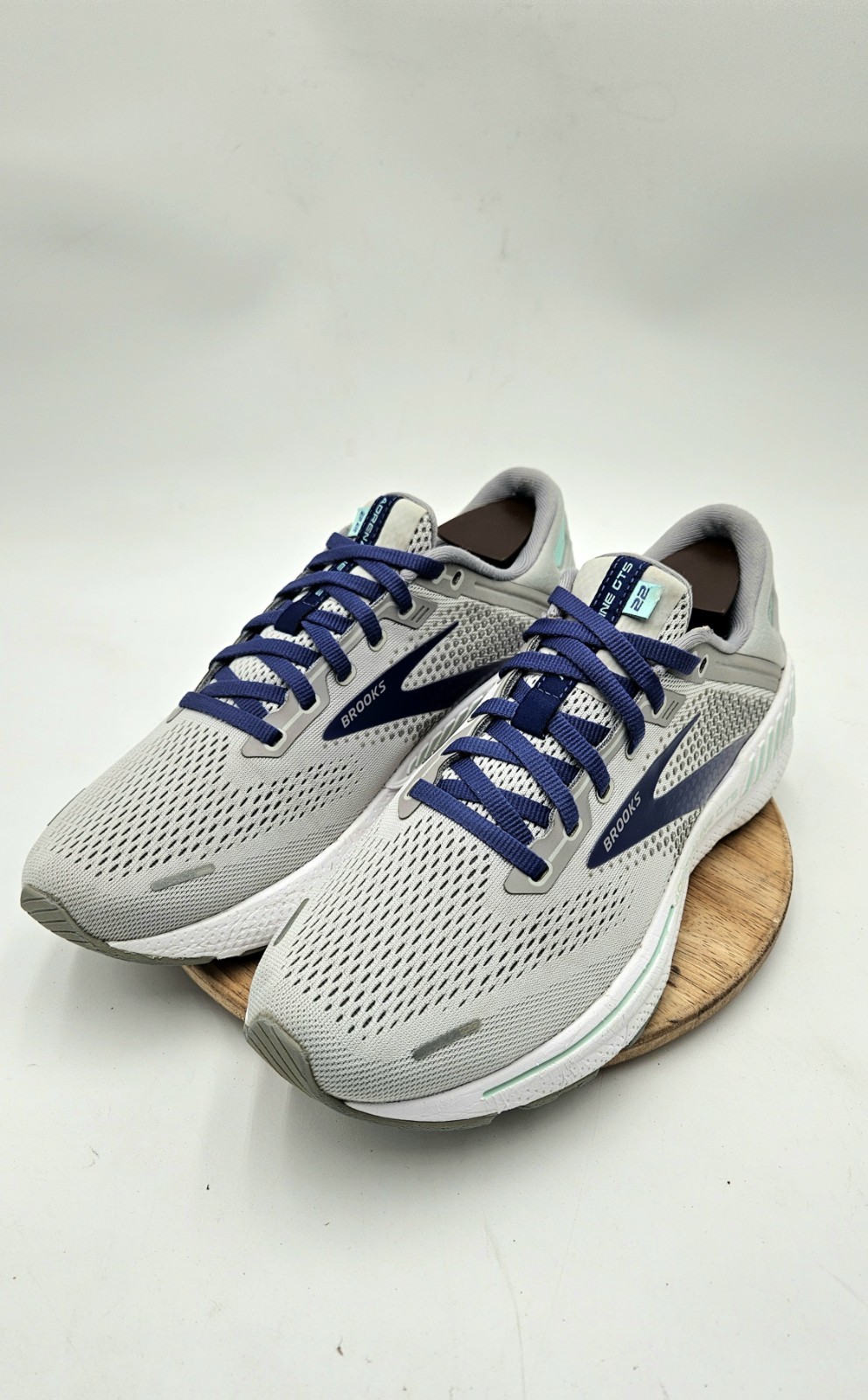 Brooks Adrenaline GTS 22 Women’s Shoes Running Alloy Blue Green Size 10B