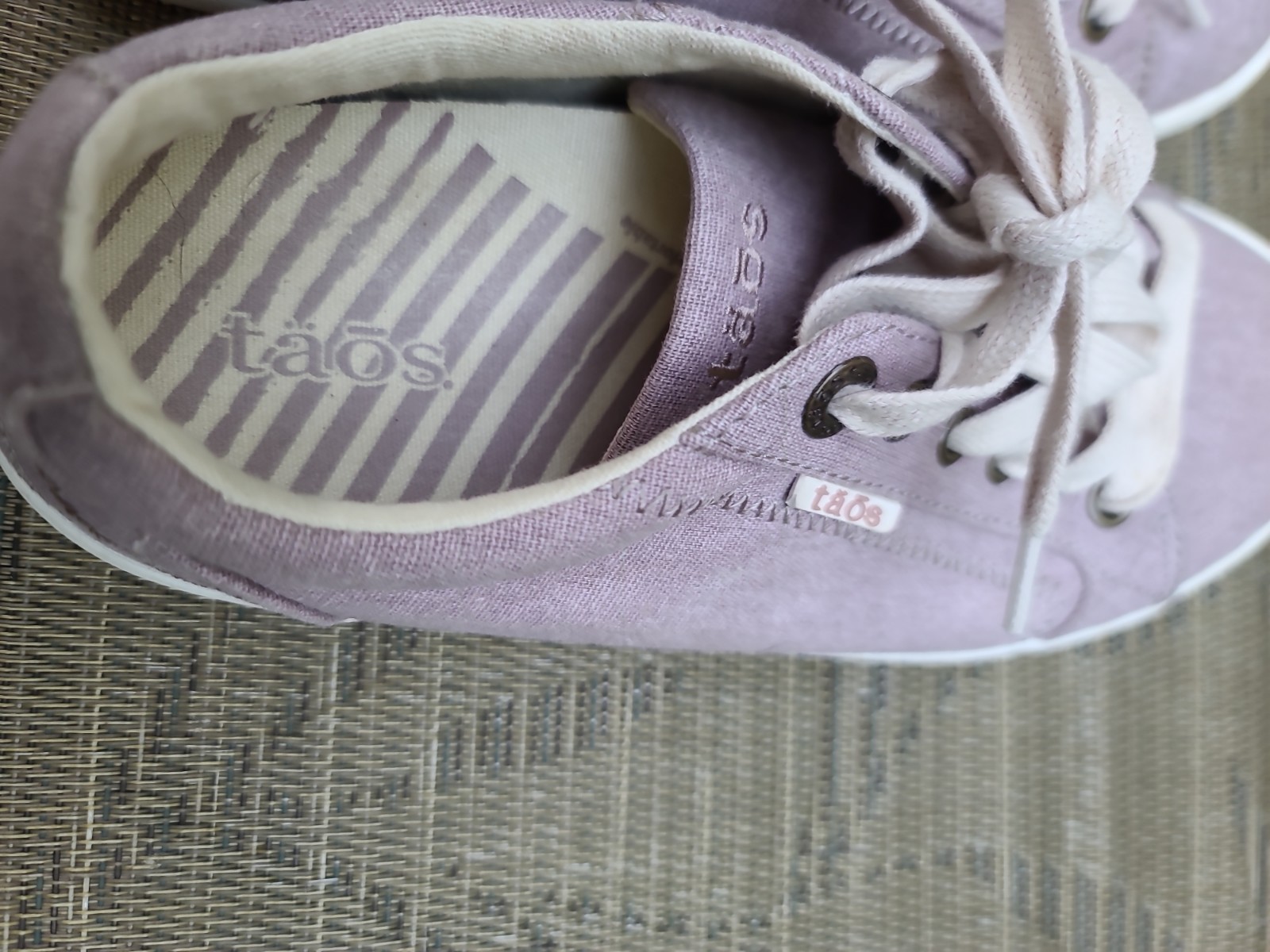 Taos Star Washed Canvas Low Top Sneakers Shoes 7 Blush Lavender