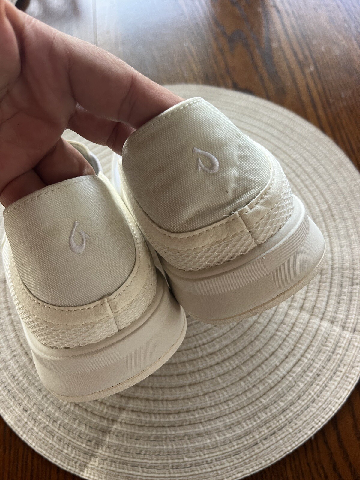 Olukai Ki’ihele White Slip On Sneakers Comfort Shoes Women’s Size 7 Activewear