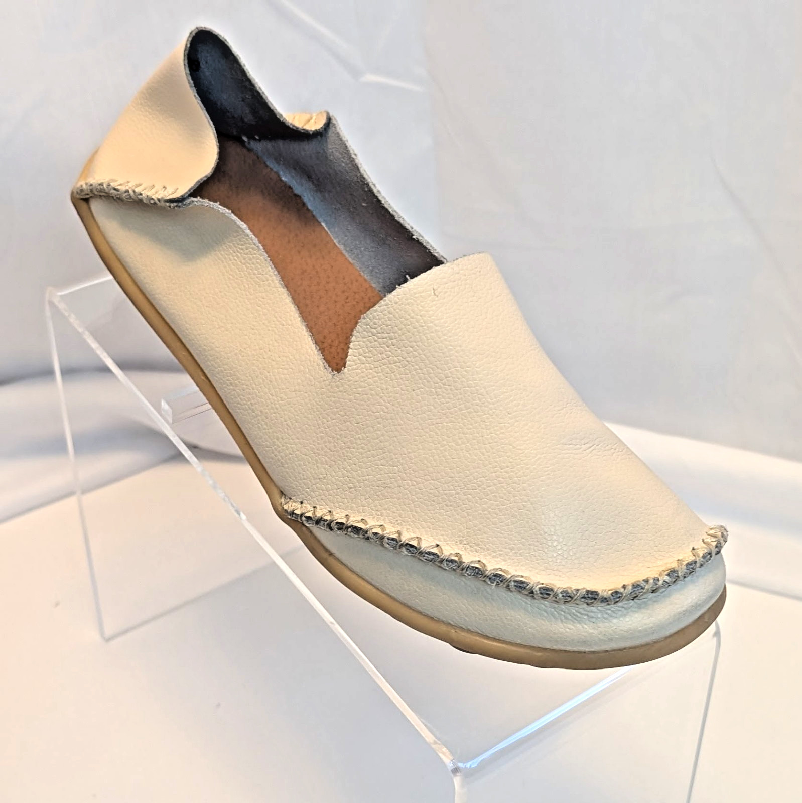 Venus Celia Leather Driving Loafers EU 40 US 9.5 Ivory Comfort Flats