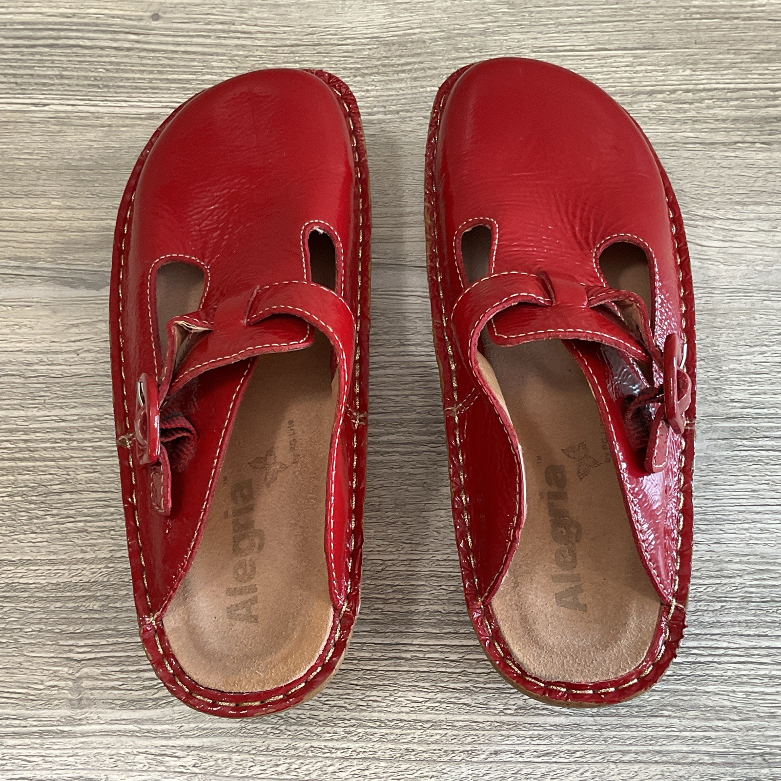 Alegria ALG-104 Womens 37 EU 7-7.5 US Red Patent Leather Buckle Mules Clogs