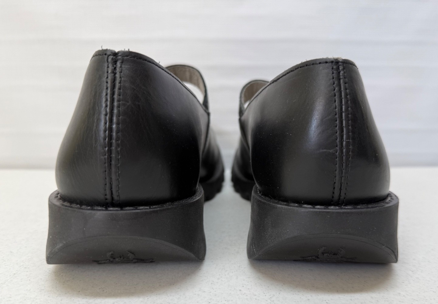 FLY LONDON Black Leather Mary Janes Lug Sole Shoes Womens EU 41 / US 10-10.5