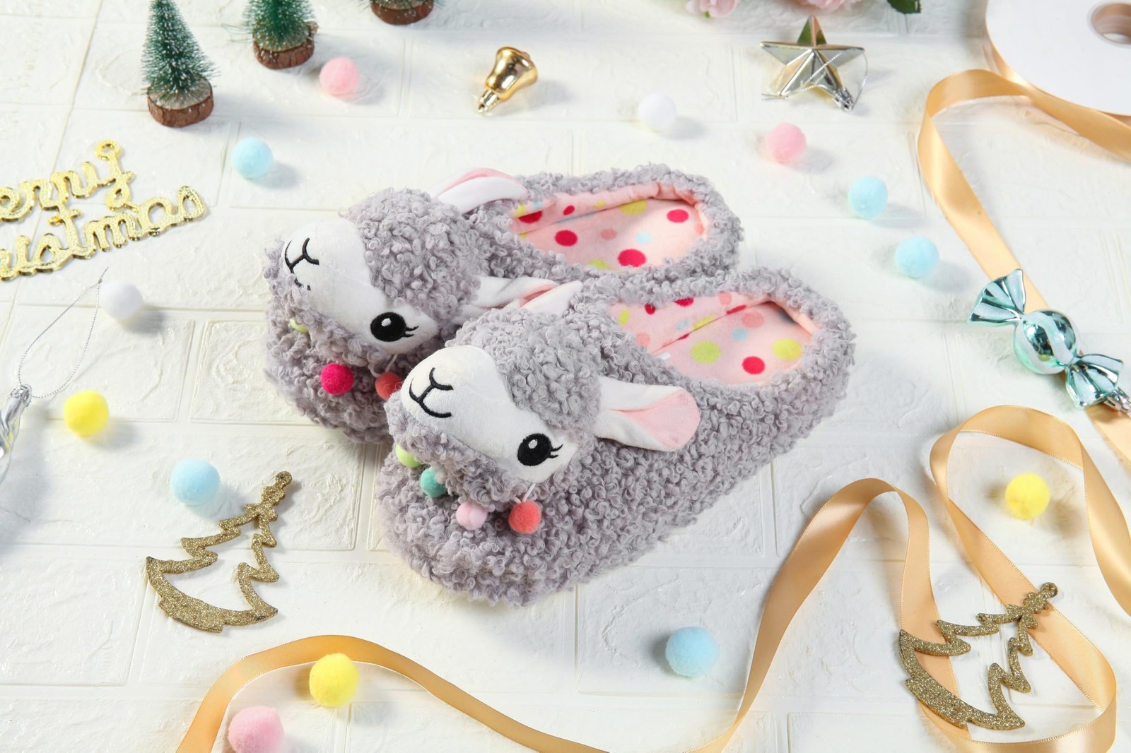 Dechic Cute Animal Soft Alpaca Llama Memory Foam Women 9-10, Light Gray