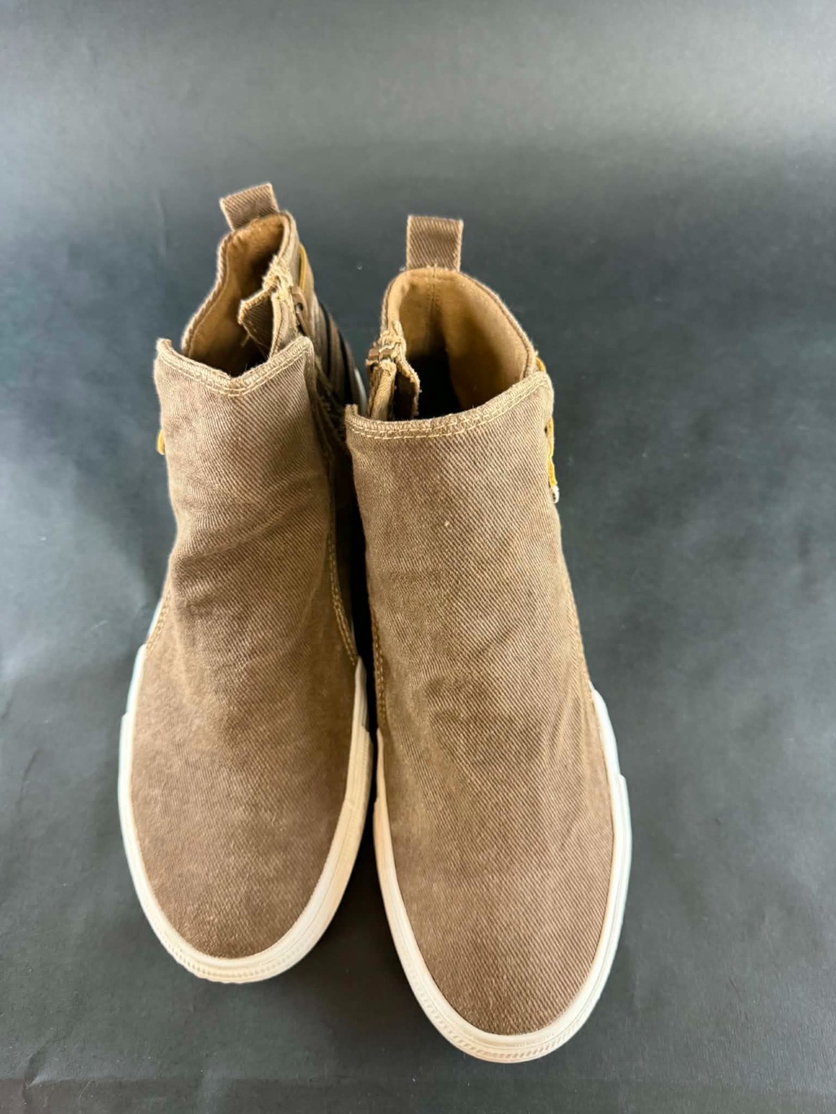 Blowfish Malibu Kayla Casual Shoes 50455 Womens Size 8.5 CUTE!